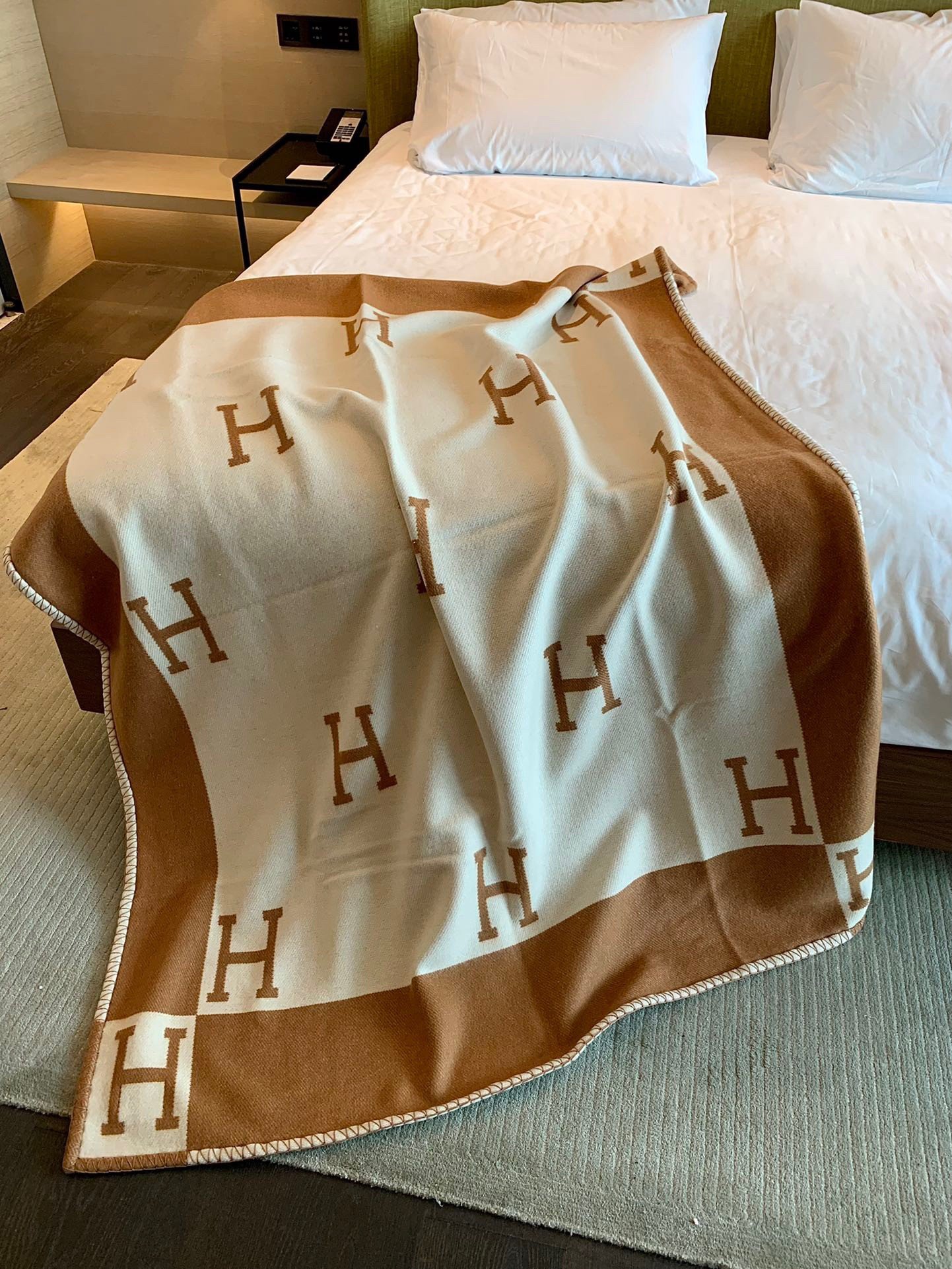 Hermes Avalon Throw Blanket in Camel Wool and Cashmere