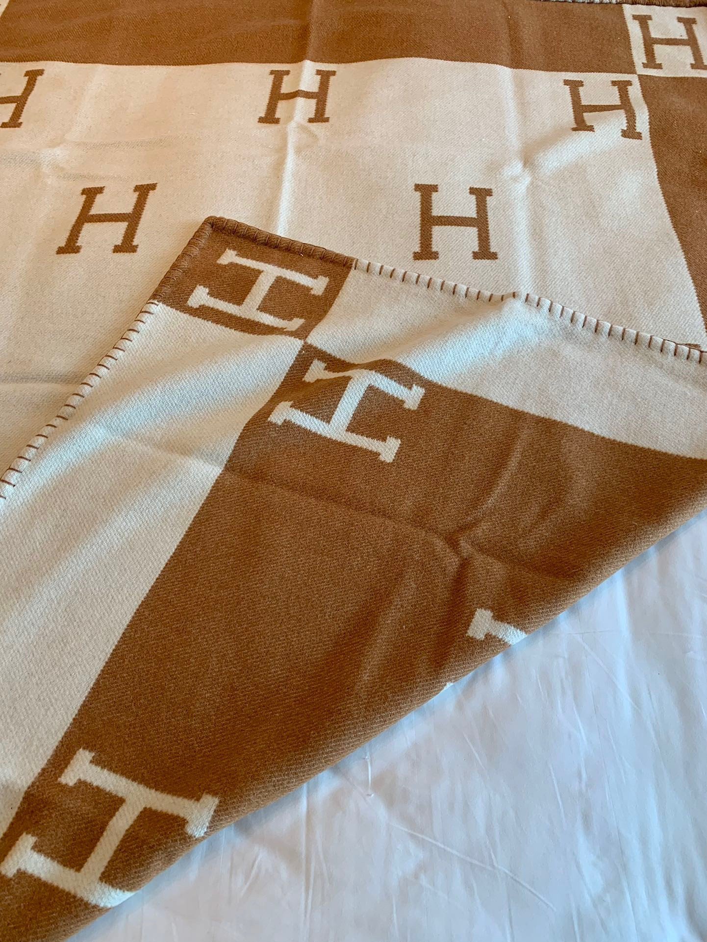 Hermes Avalon Throw Blanket in Camel Wool and Cashmere