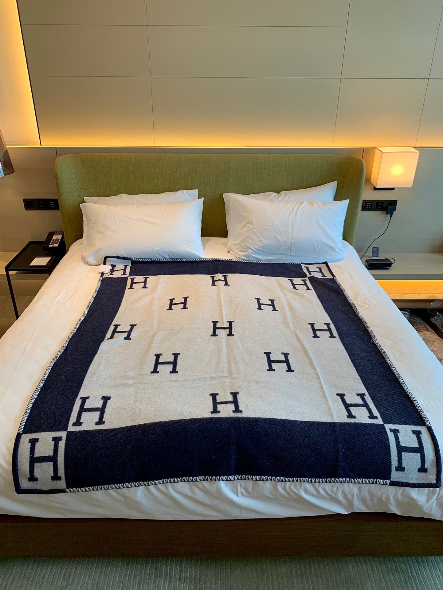 Hermes Avalon Throw Blanket in Blue Wool and Cashmere