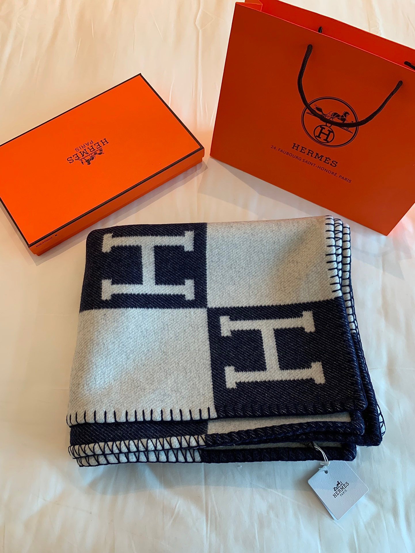 Hermes Avalon Throw Blanket in Blue Wool and Cashmere