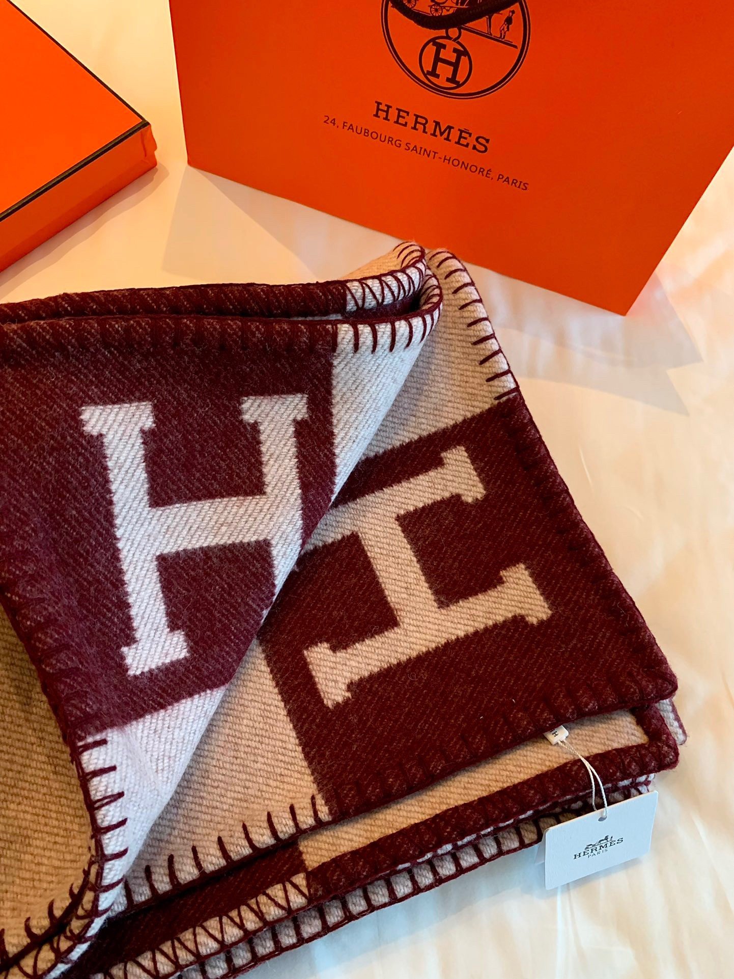 Hermes Avalon Throw Blanket in Fuchsia Wool and Cashmere