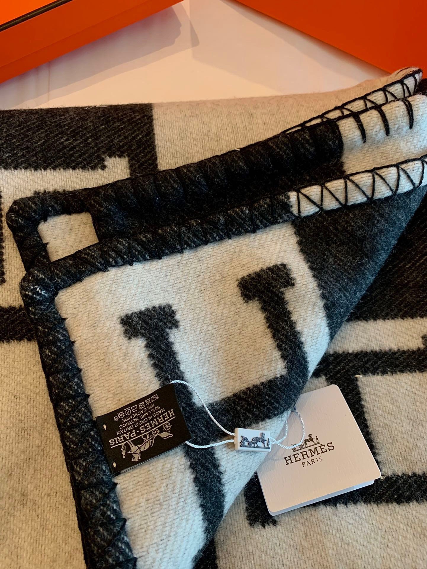 Hermes Avalon Throw Blanket in Black Wool and Cashmere