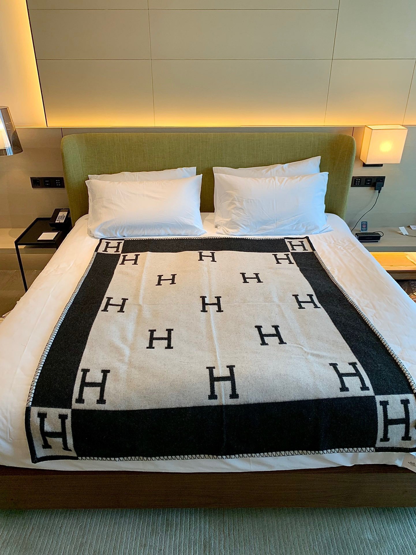 Hermes Avalon Throw Blanket in Black Wool and Cashmere