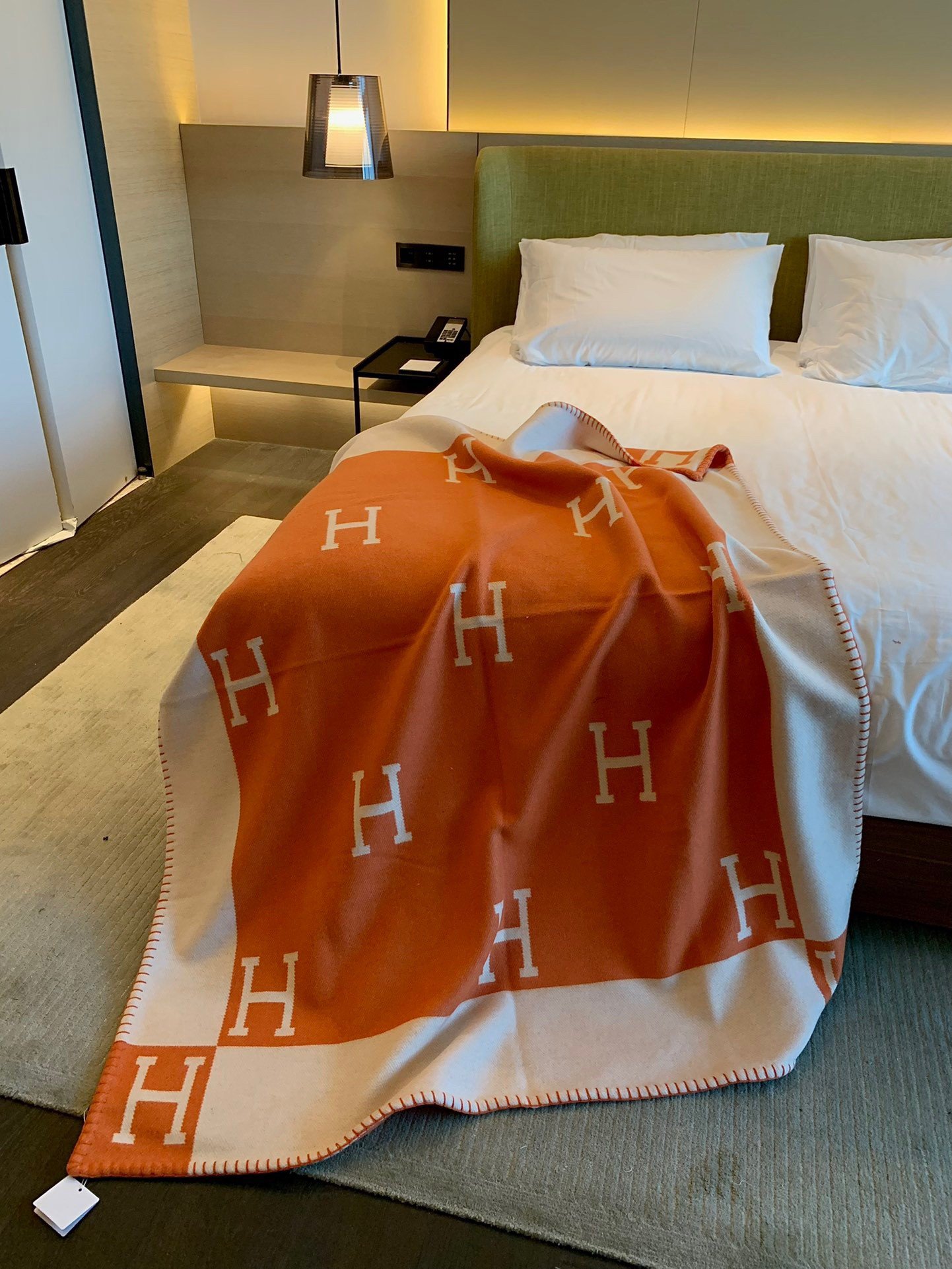 Hermes Avalon Throw Blanket in Orange Wool and Cashmere