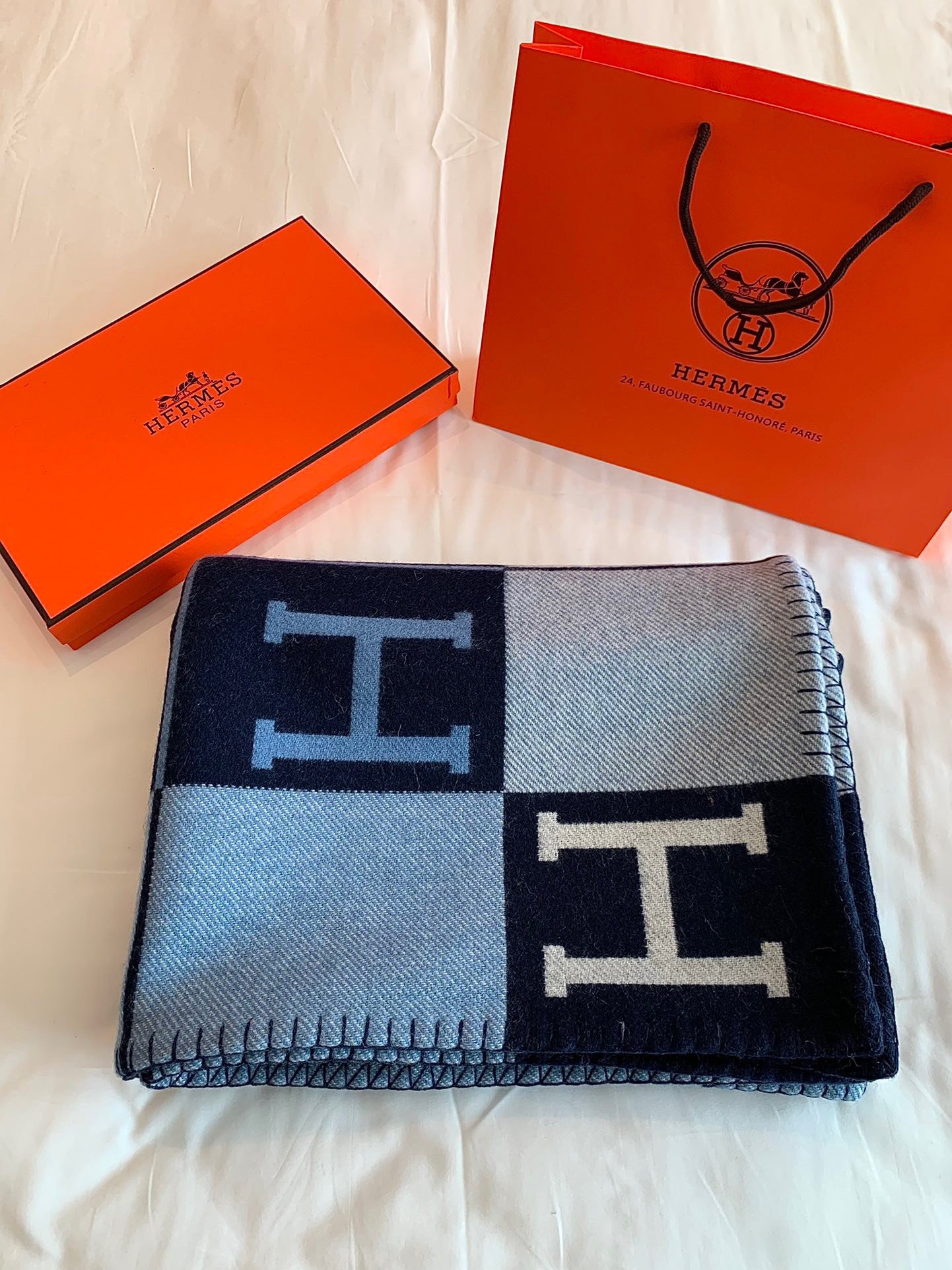 Hermes Avalon III Throw Blanket in Blue Wool and Cashmere