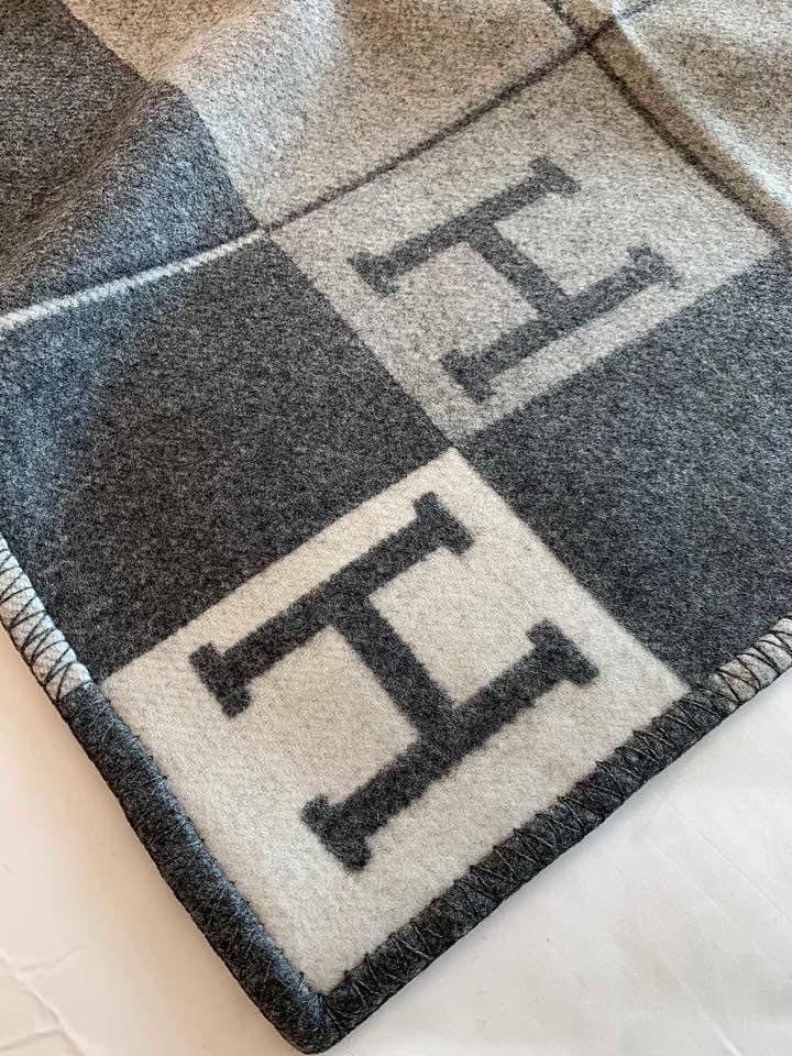 Hermes Avalon III Throw Blanket in Grey Wool and Cashmere