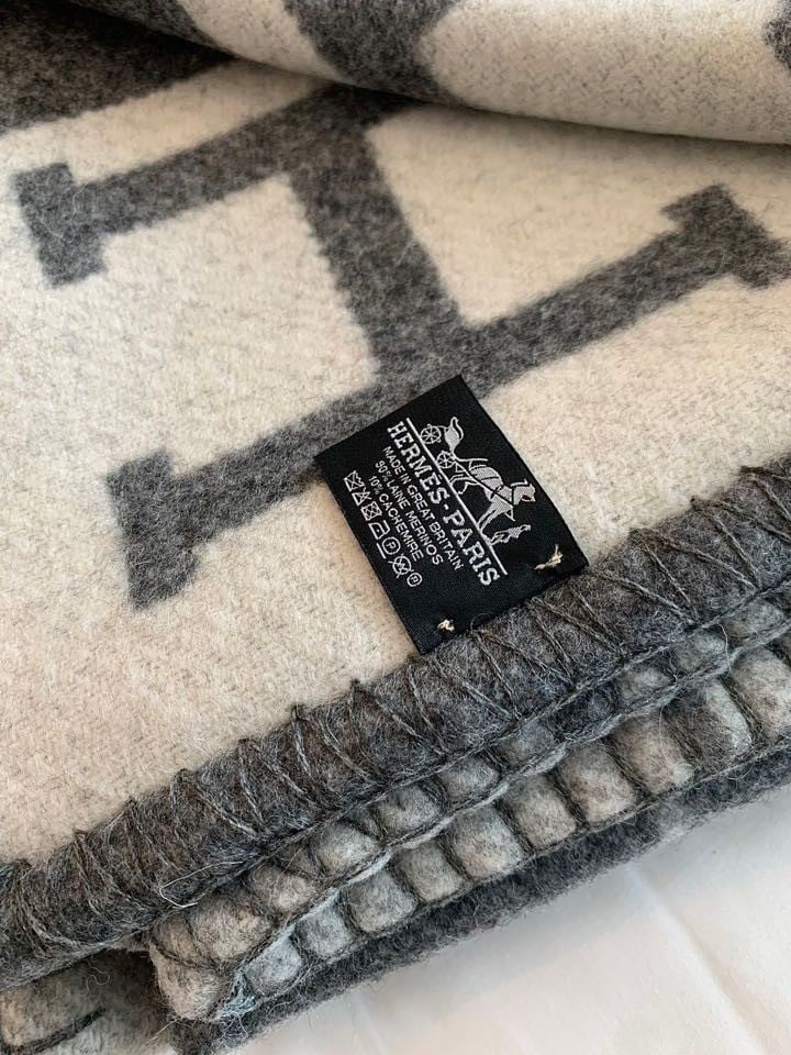 Hermes Avalon III Throw Blanket in Grey Wool and Cashmere