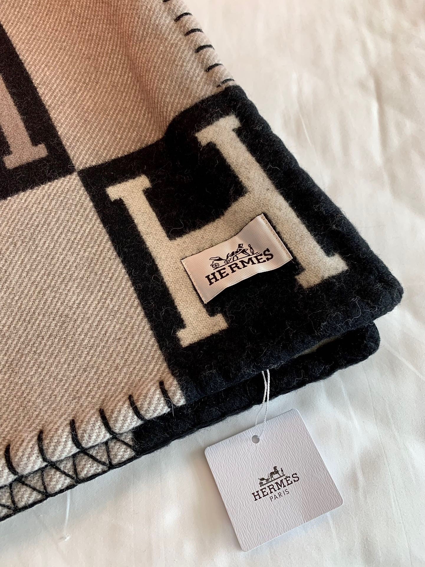 Hermes Avalon III Throw Blanket in Black Wool and Cashmere