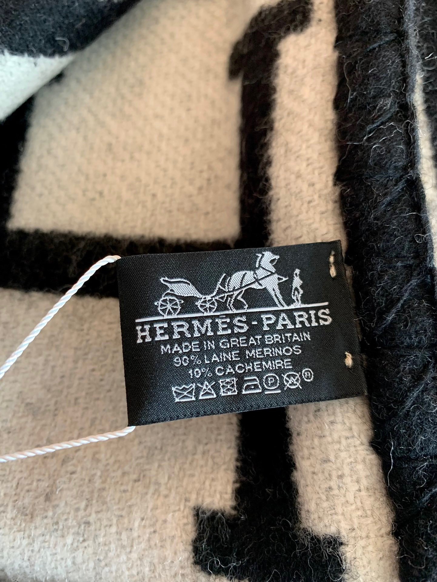 Hermes Avalon III Throw Blanket in Black Wool and Cashmere