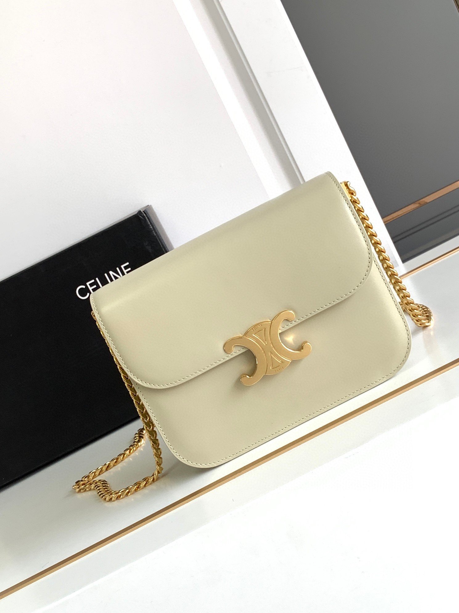 Celine College Triomphe Chain Bag in Pampa Leather