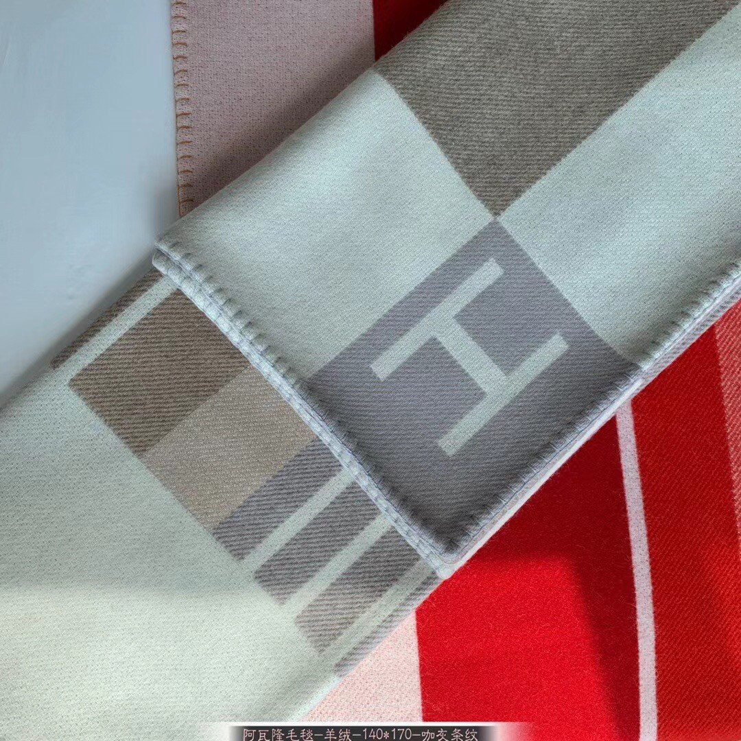 Hermes Avalon Vibration Throw Blanket in Naturel Wool and Cashmere