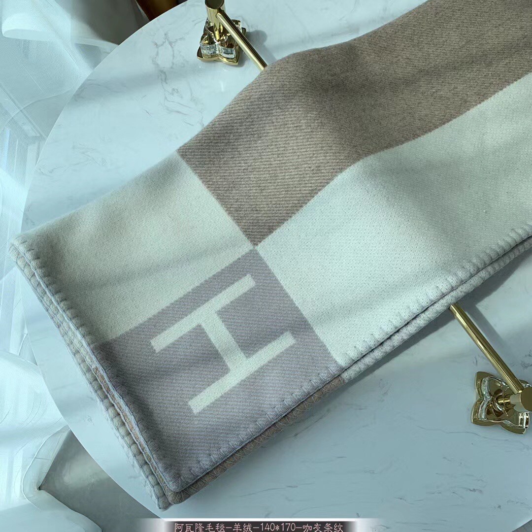 Hermes Avalon Vibration Throw Blanket in Naturel Wool and Cashmere