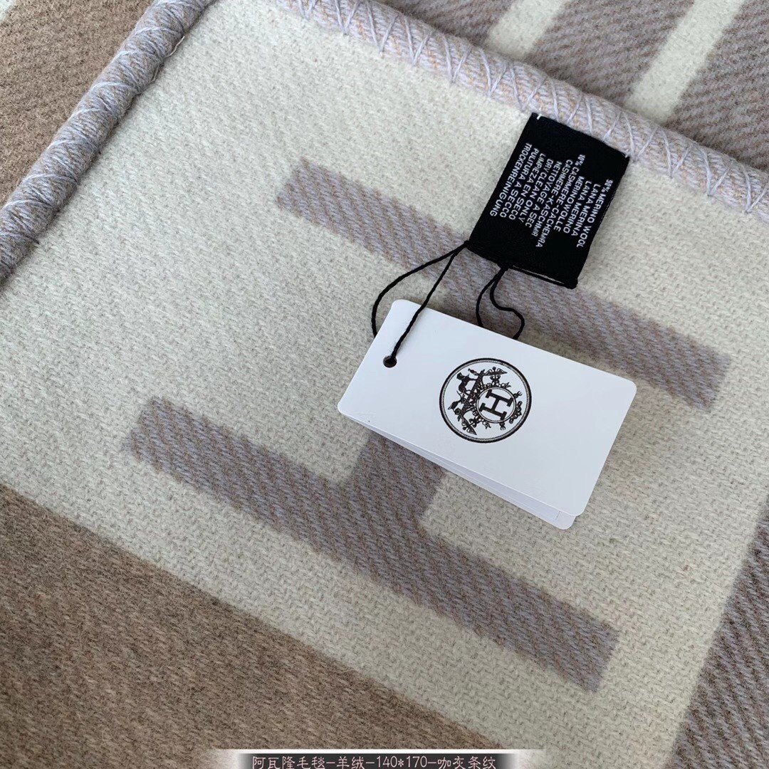 Hermes Avalon Vibration Throw Blanket in Naturel Wool and Cashmere