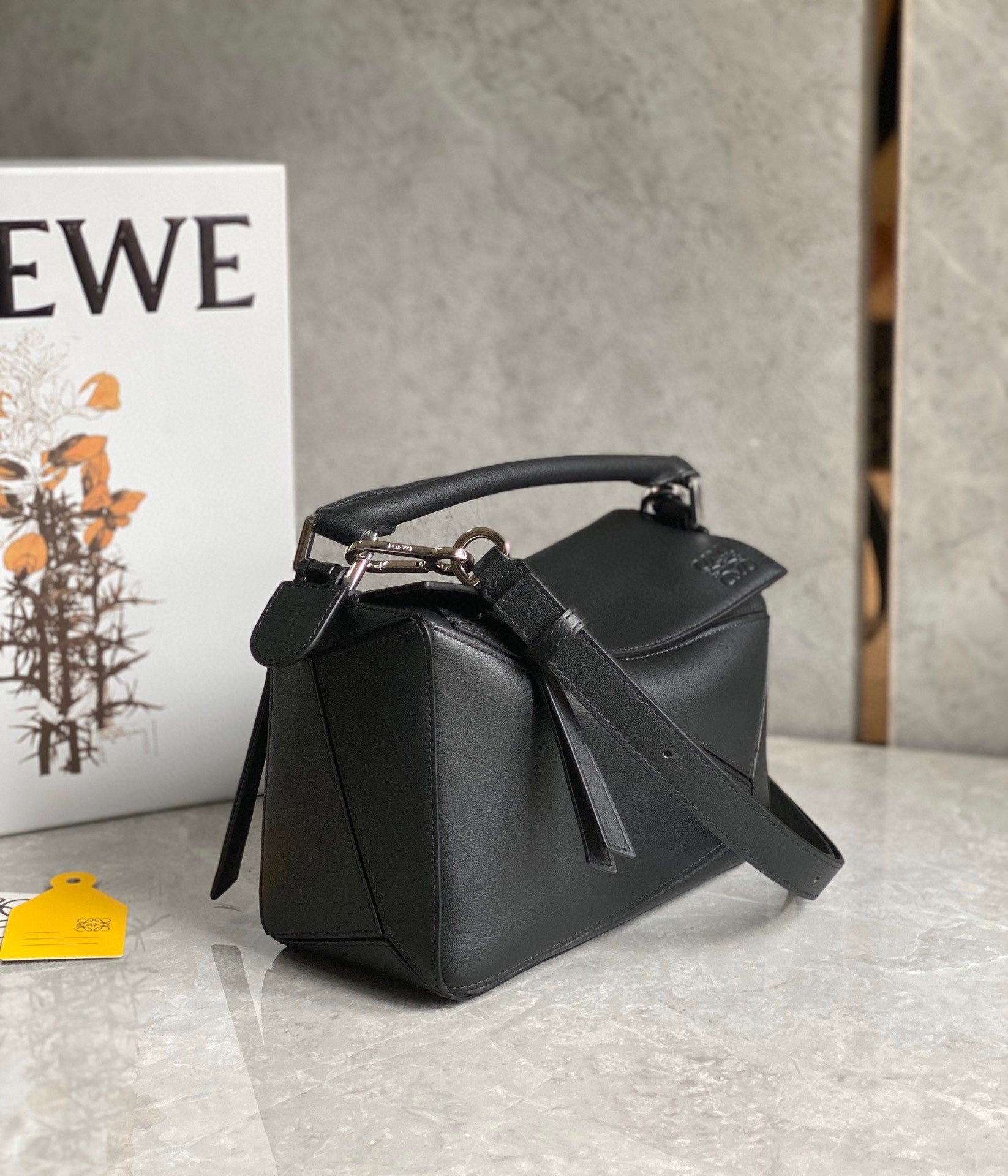 Loewe Puzzle Small Bag In Noir Classic Calfskin