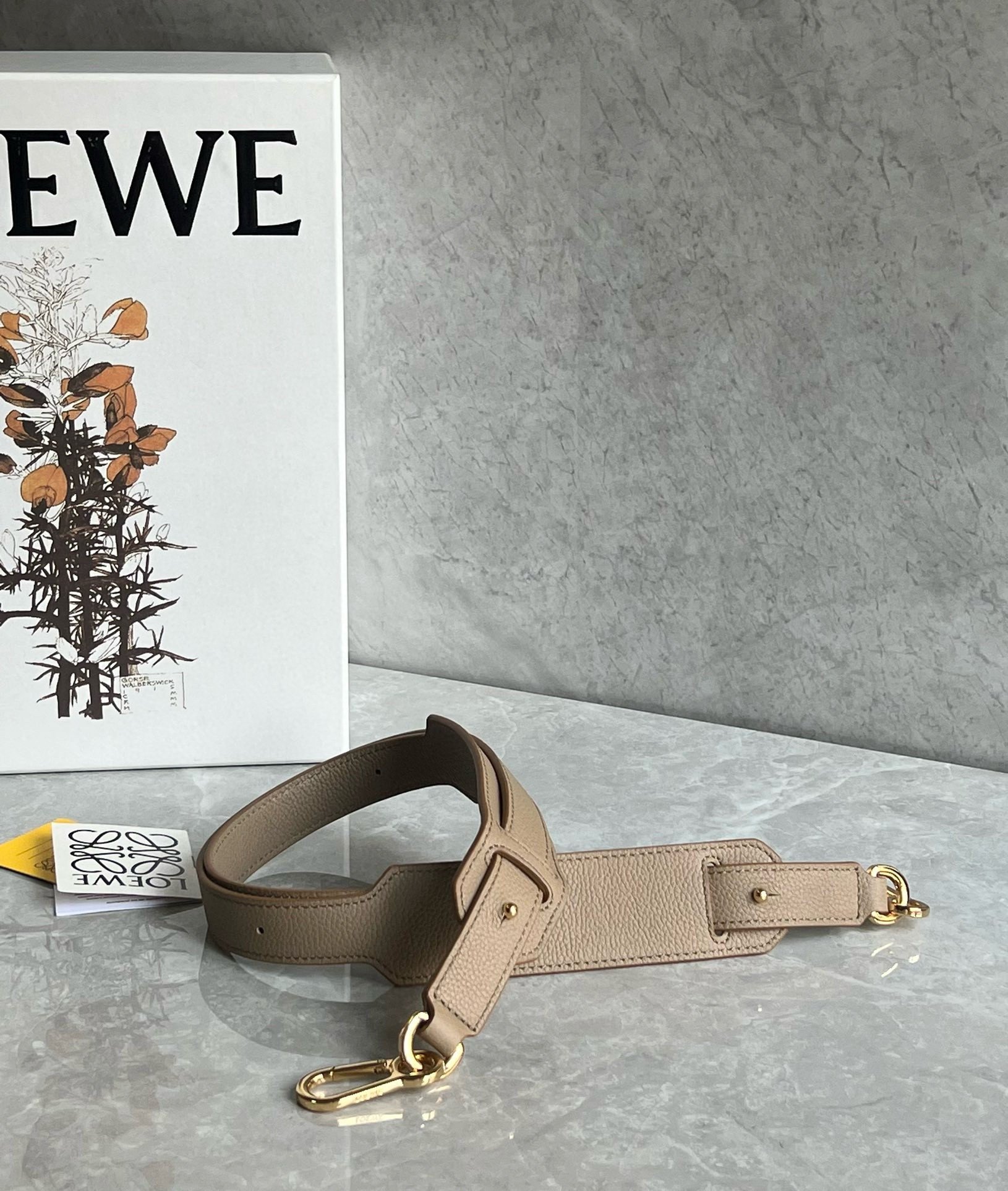 Loewe Puzzle Medium Bag In Sand Grained Calfskin