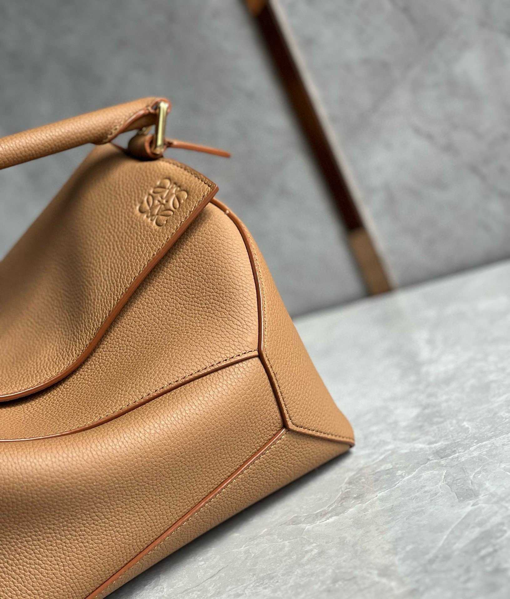 Loewe Puzzle Medium Bag In Toffee Grained Calfskin