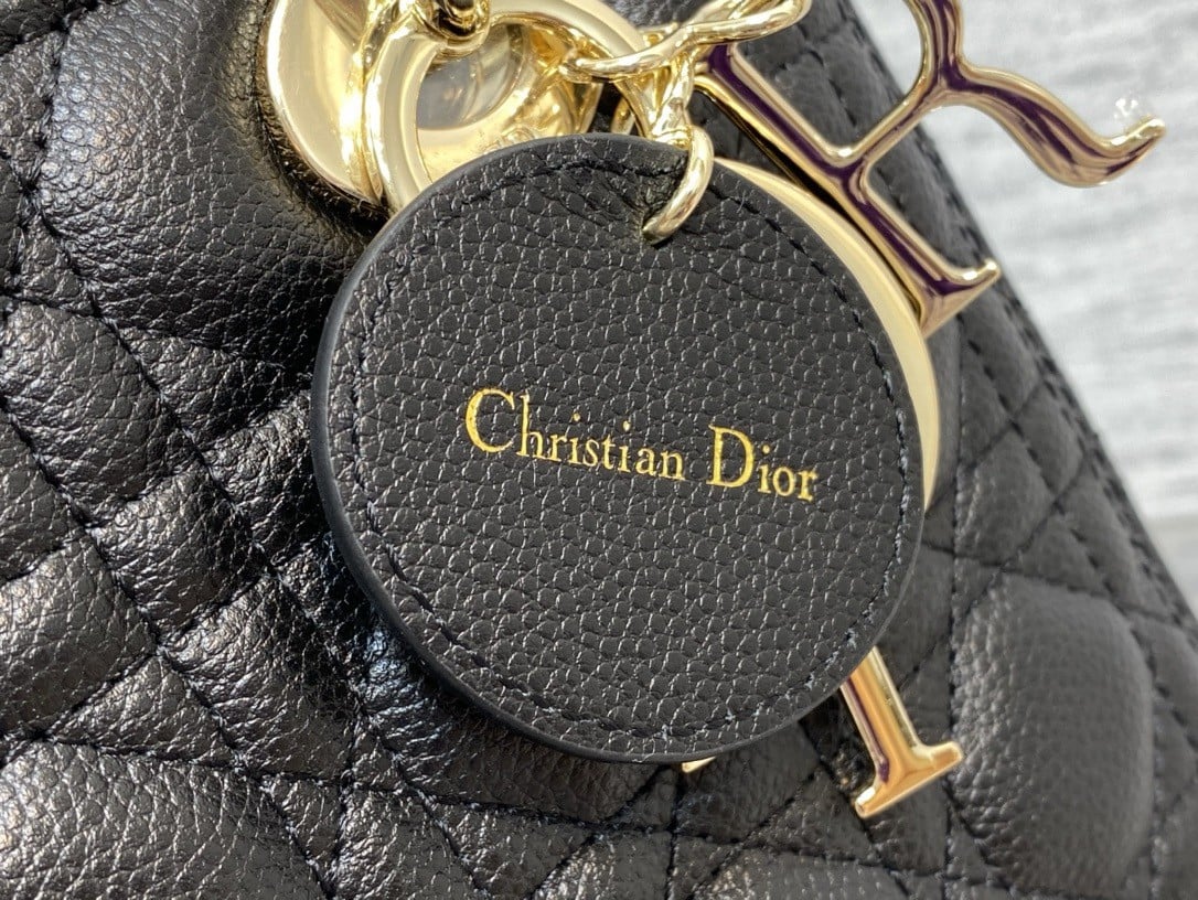 Dior Lady Dior Medium Bag in Noir Grained Calfskin