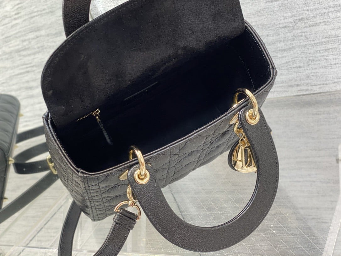 Dior Lady Dior Medium Bag in Noir Grained Calfskin