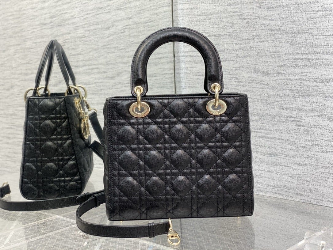 Dior Lady Dior Medium Bag in Noir Grained Calfskin