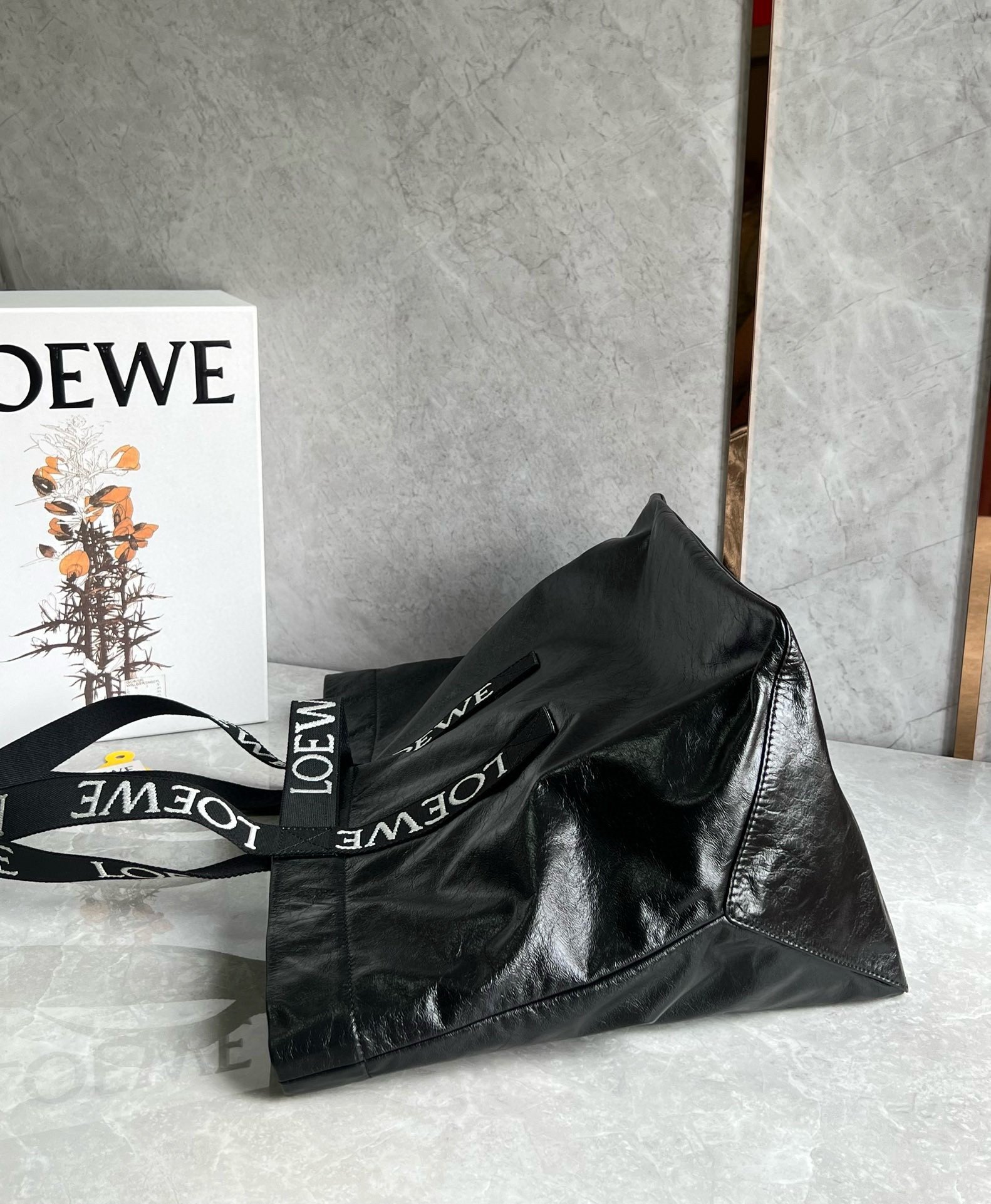 Loewe Fold Shopper Bag in Black Paper Calfskin