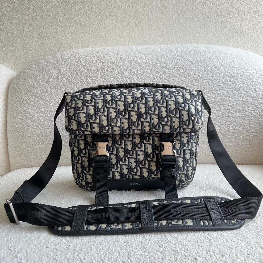 Dior Explorer Messenger Bag In Black Dior Oblique Jacquard