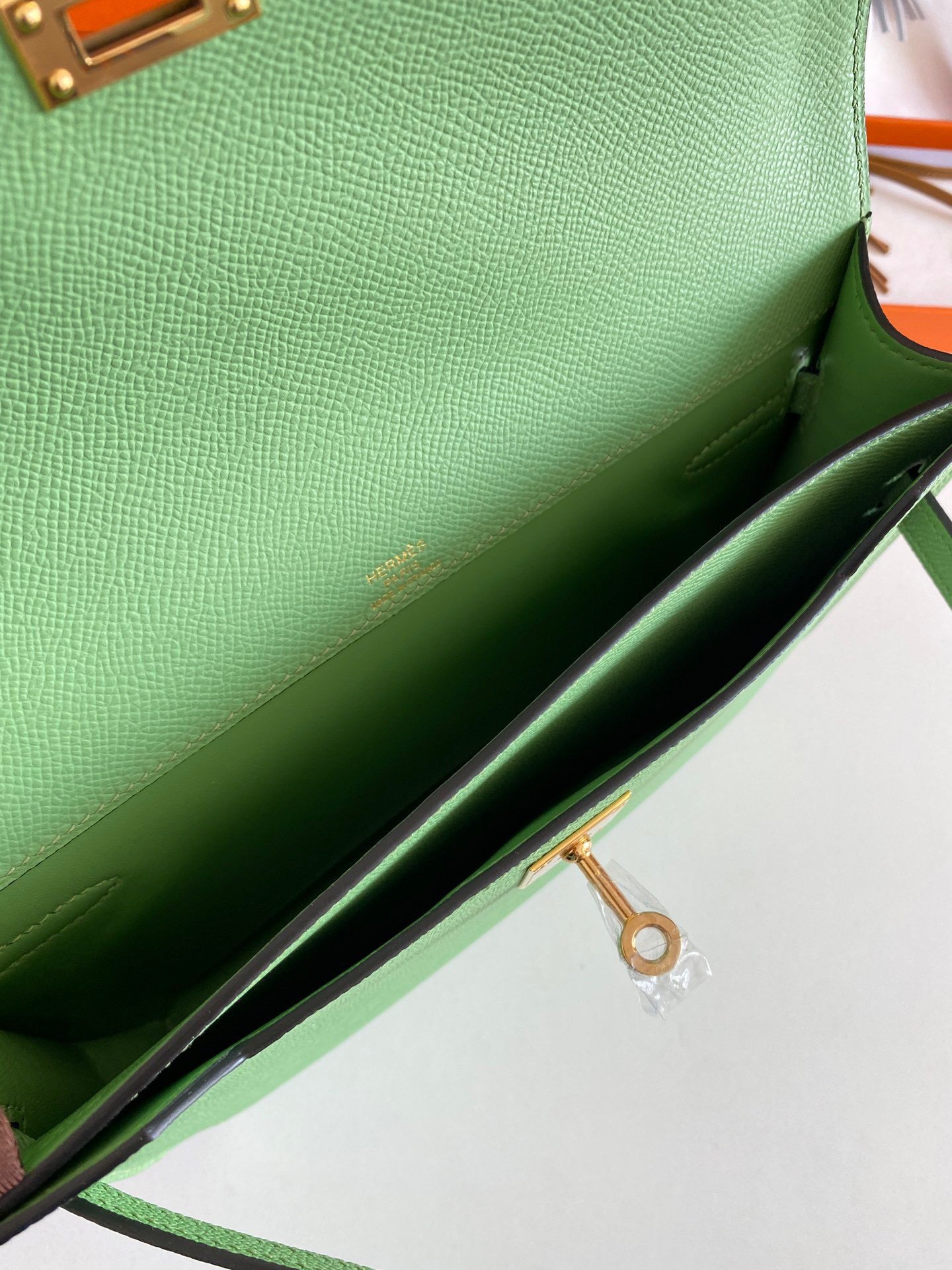 Hermes Kelly Depeches 25 Pouch in Vert Criquet Epsom Calfskin