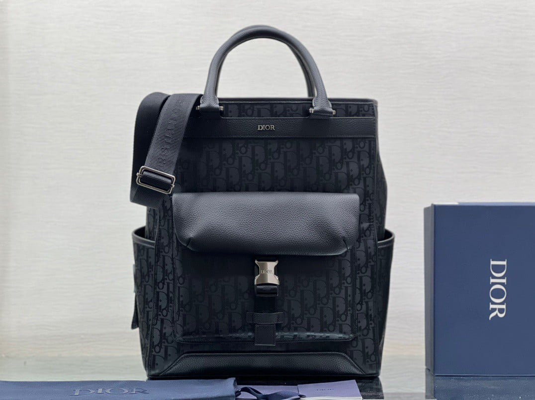 Dior Explorer Tote Bag In Black Dior Oblique Mirage Technical Fabric