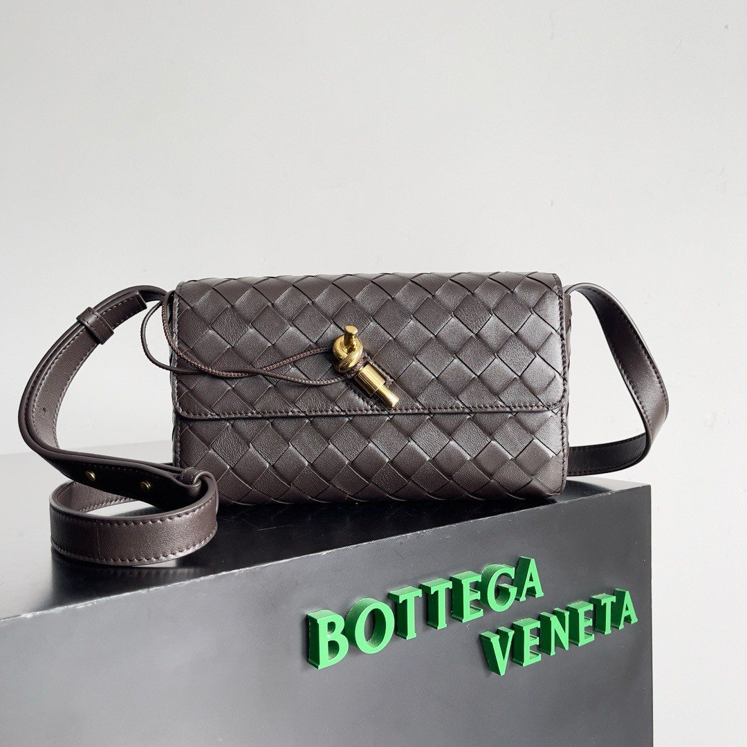 Bottega Veneta Mini Andiamo Cross-Body Bag in Fondant Intrecciato Lambskin