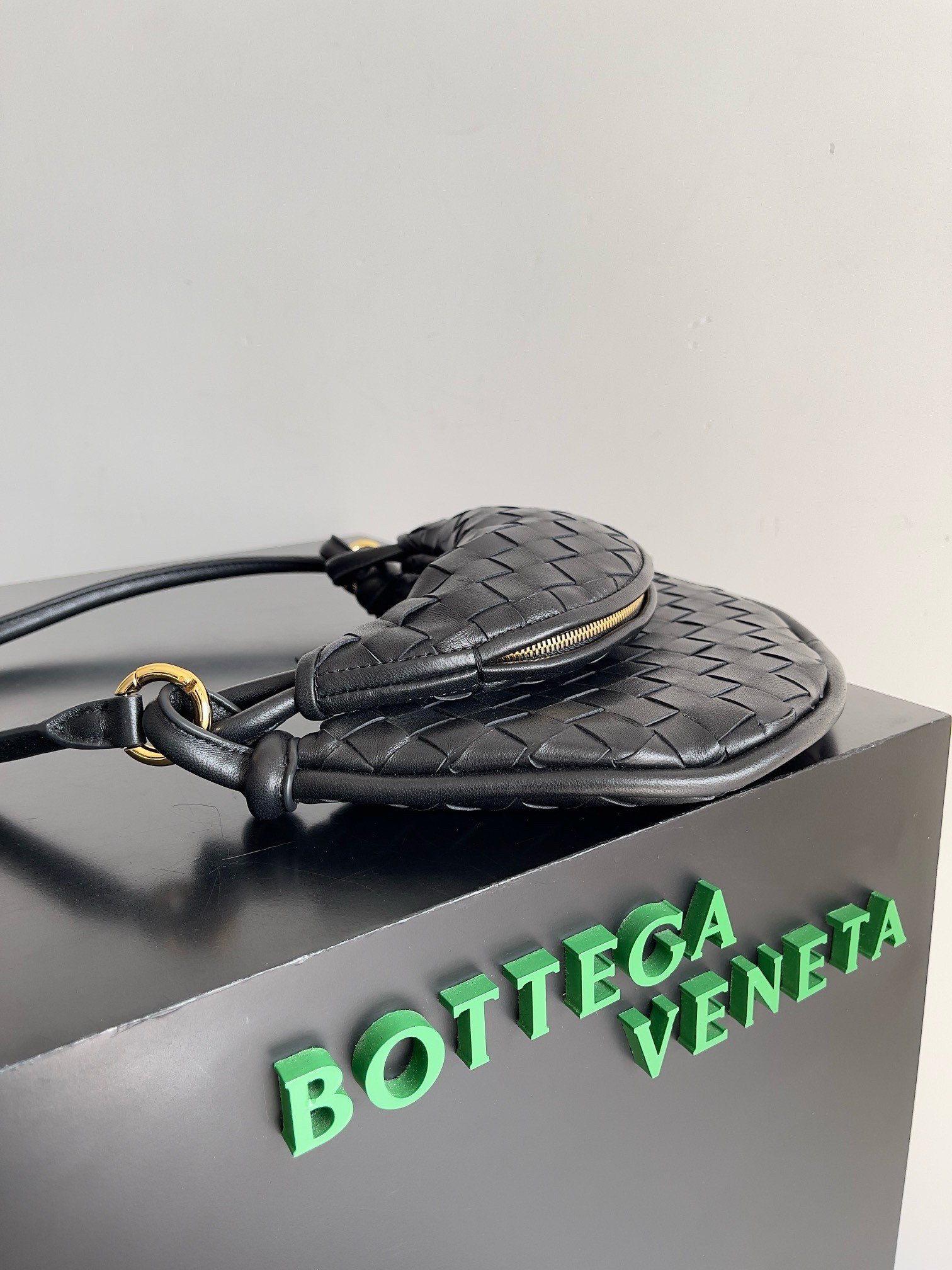 Bottega Veneta Gemelli Small Bag in Black Intrecciato Lambskin