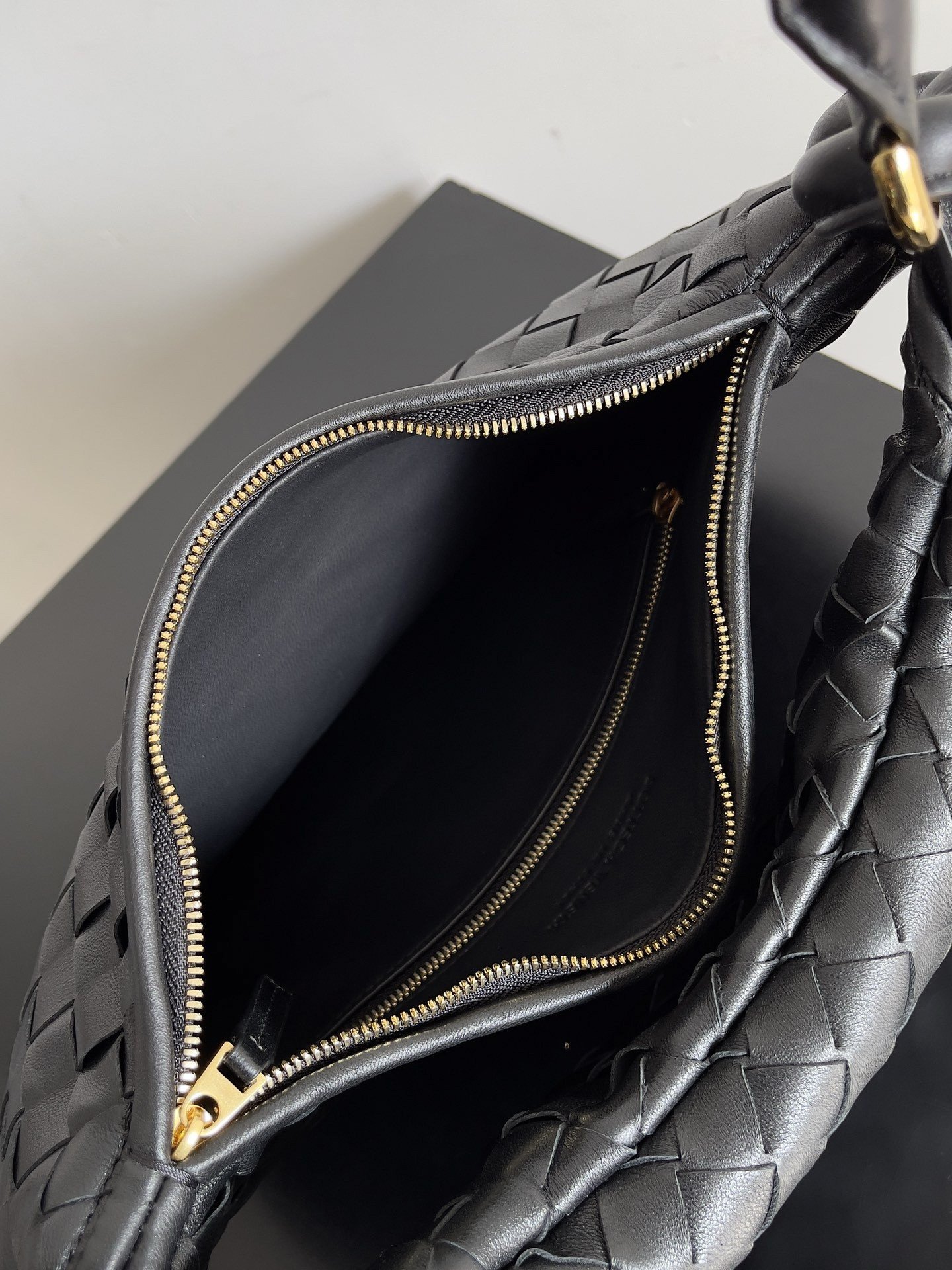 Bottega Veneta Gemelli Medium Bag in Black Intrecciato Lambskin