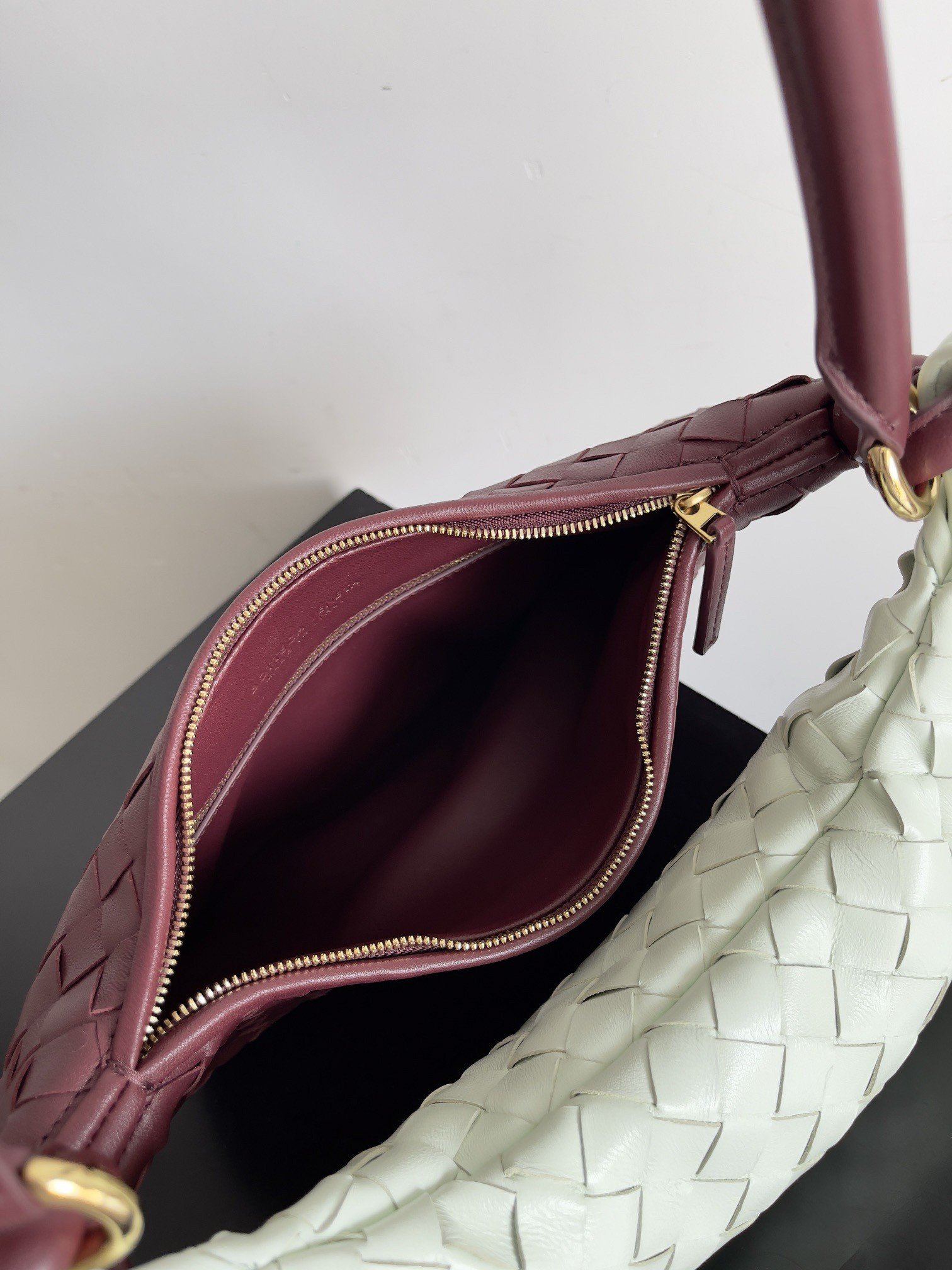 Bottega Veneta Gemelli Medium Bag in Barolo/Glacier Intrecciato Lambskin