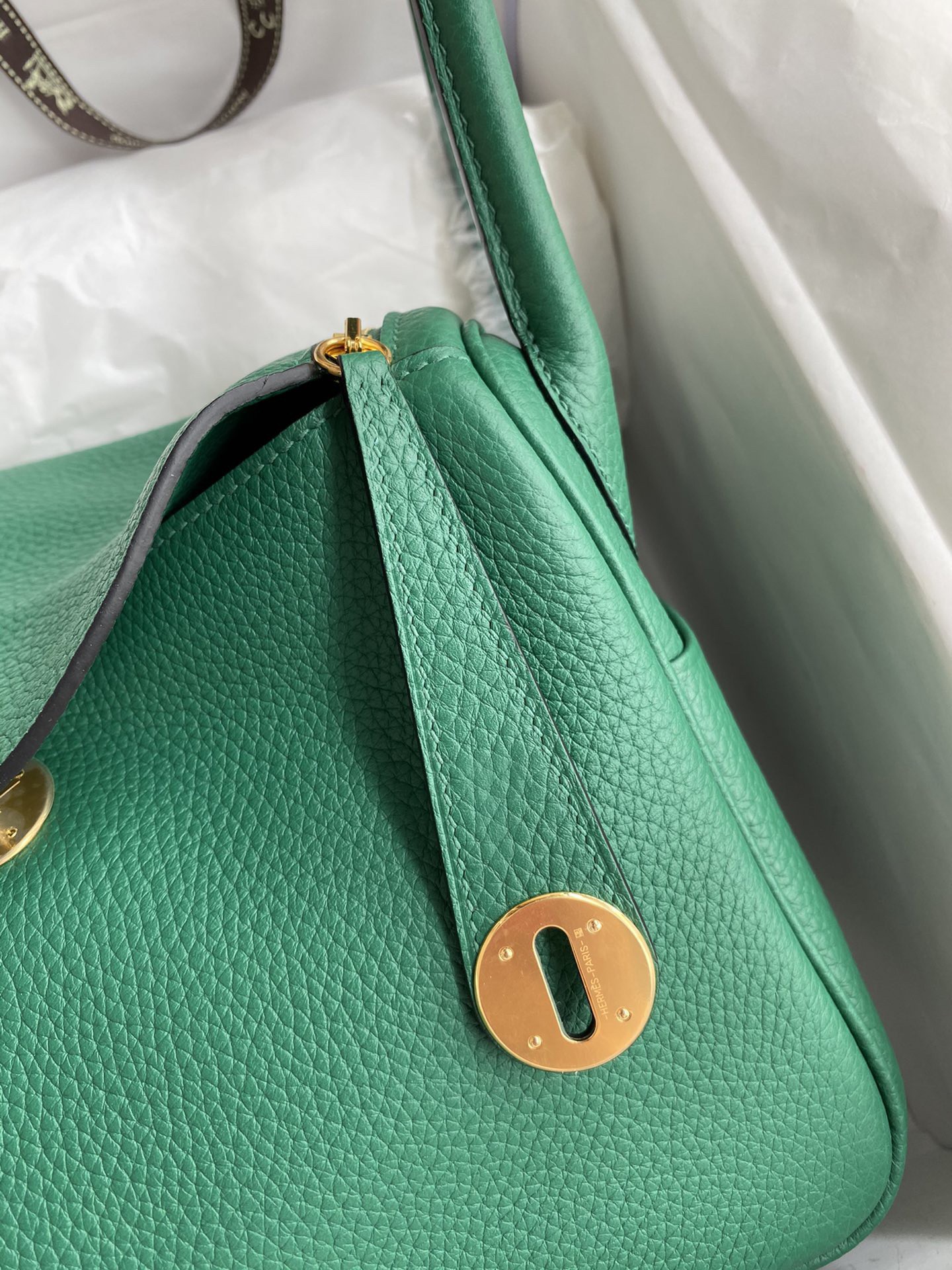 Hermes Lindy 30 Handmade Bag In Malachite Clemence Leather