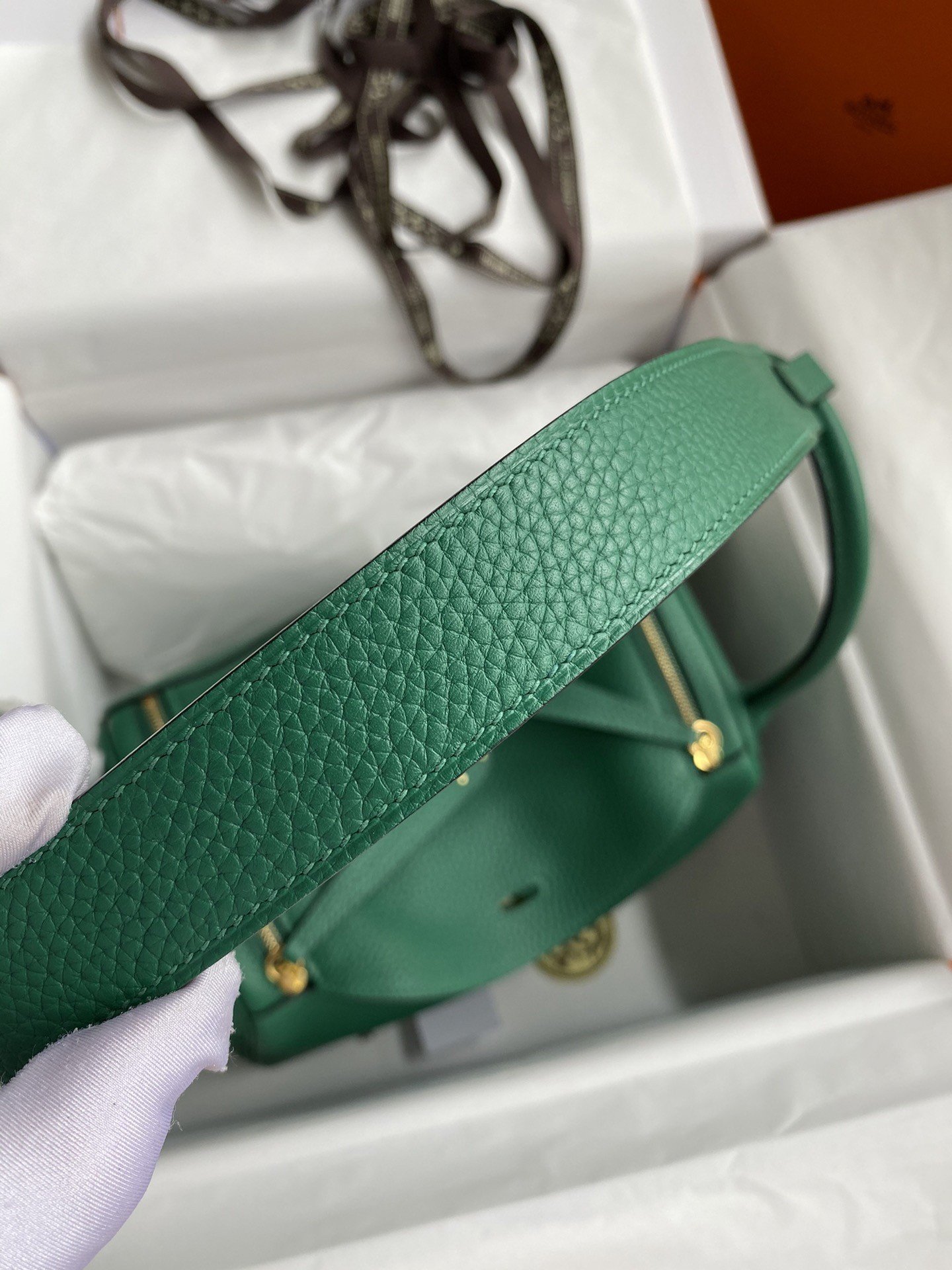 Hermes Lindy 30 Handmade Bag In Malachite Clemence Leather