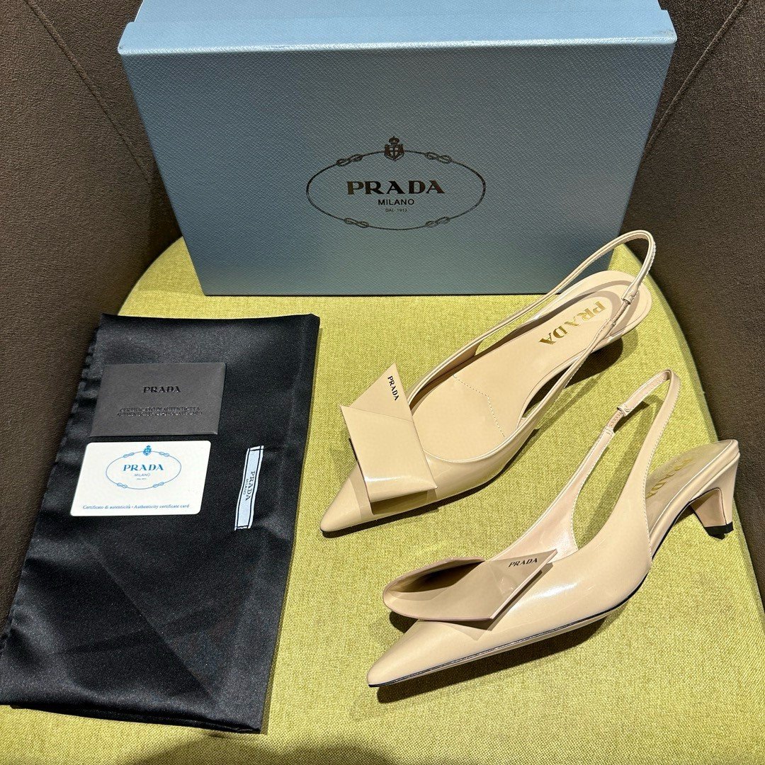 Prada Slingback Pumps 45mm in Powder Brushed Leather