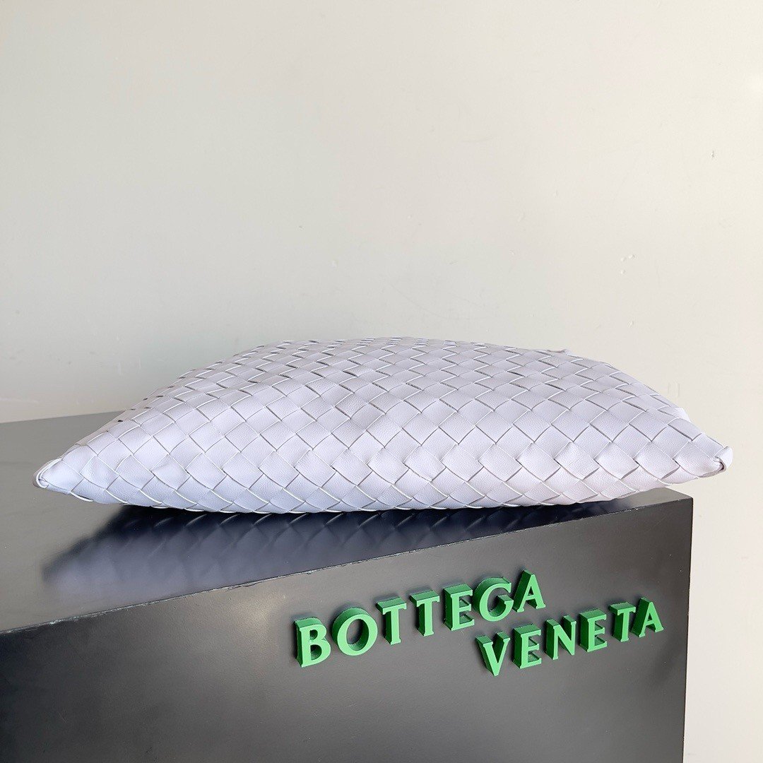 Bottega Veneta Small Hop Bag in Oyster Intrecciato Calfskin