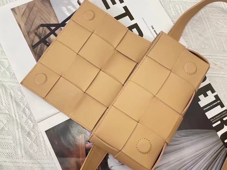 Bottega Veneta Cassette Belt Bag In Beige Lambskin