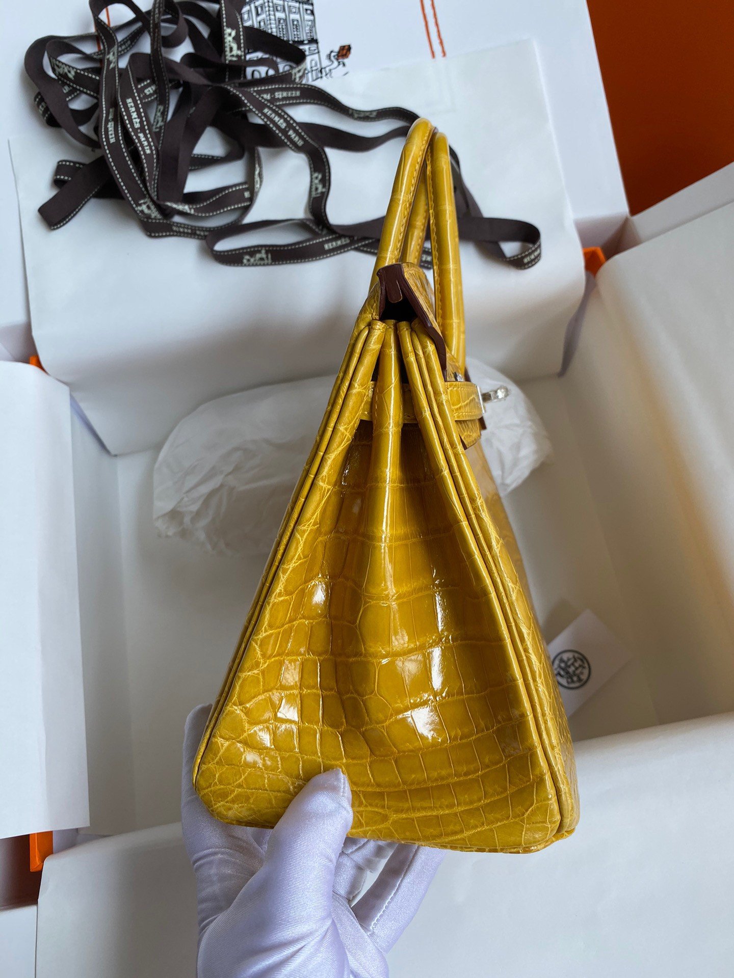 Hermes Birkin 25 Handmade Bag In Yellow Crocodile Niloticus Shiny Skin