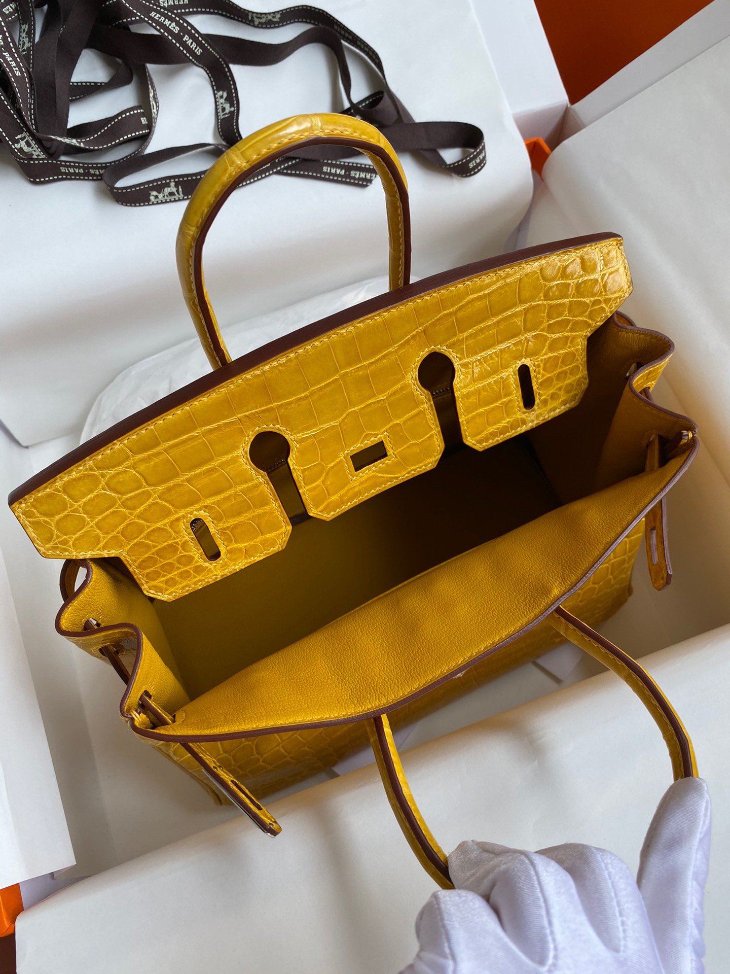 Hermes Birkin 25 Handmade Bag In Yellow Crocodile Niloticus Shiny Skin