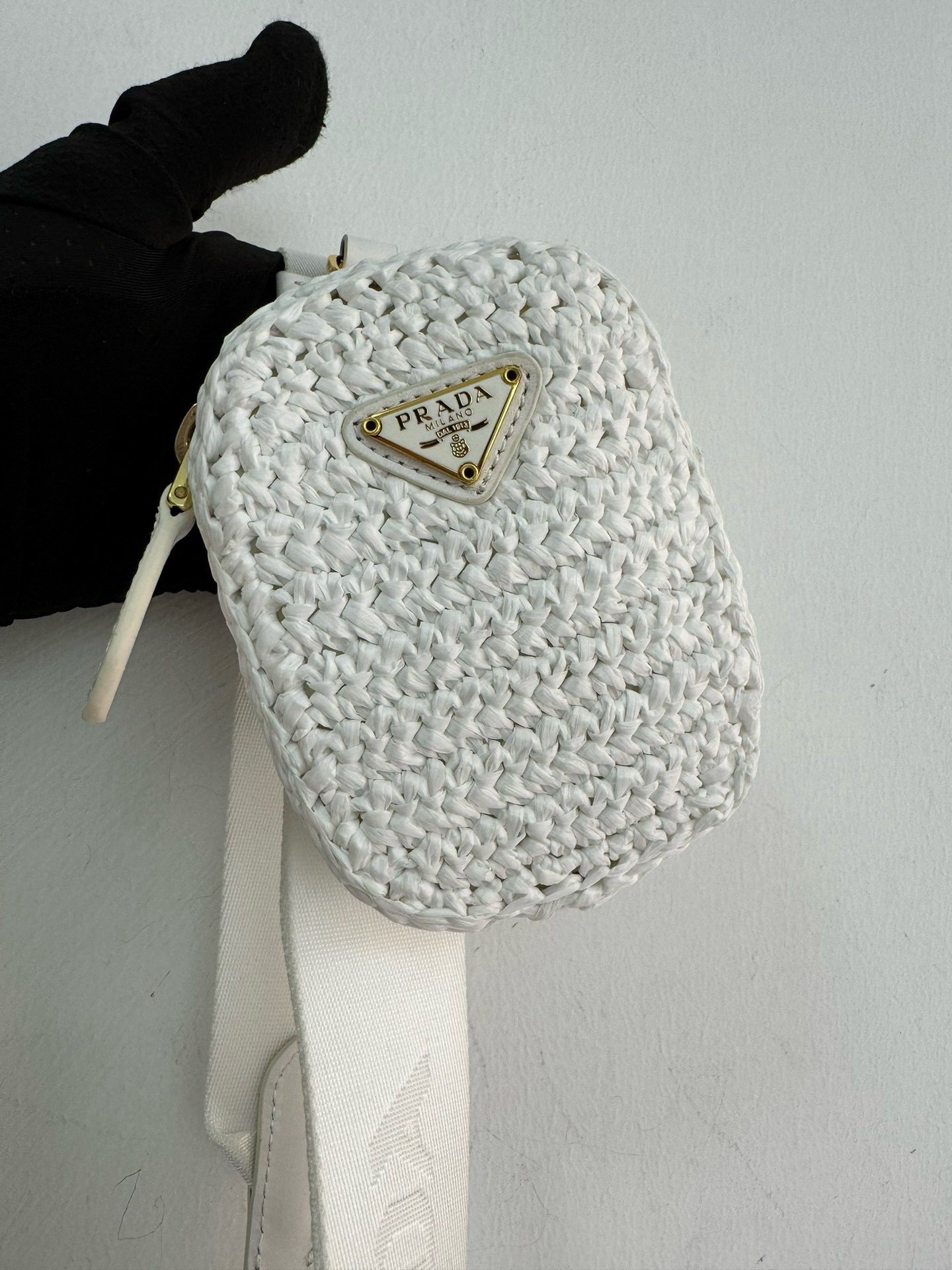 Prada Re-Edition 2005 Crochet Bag in White Raffia