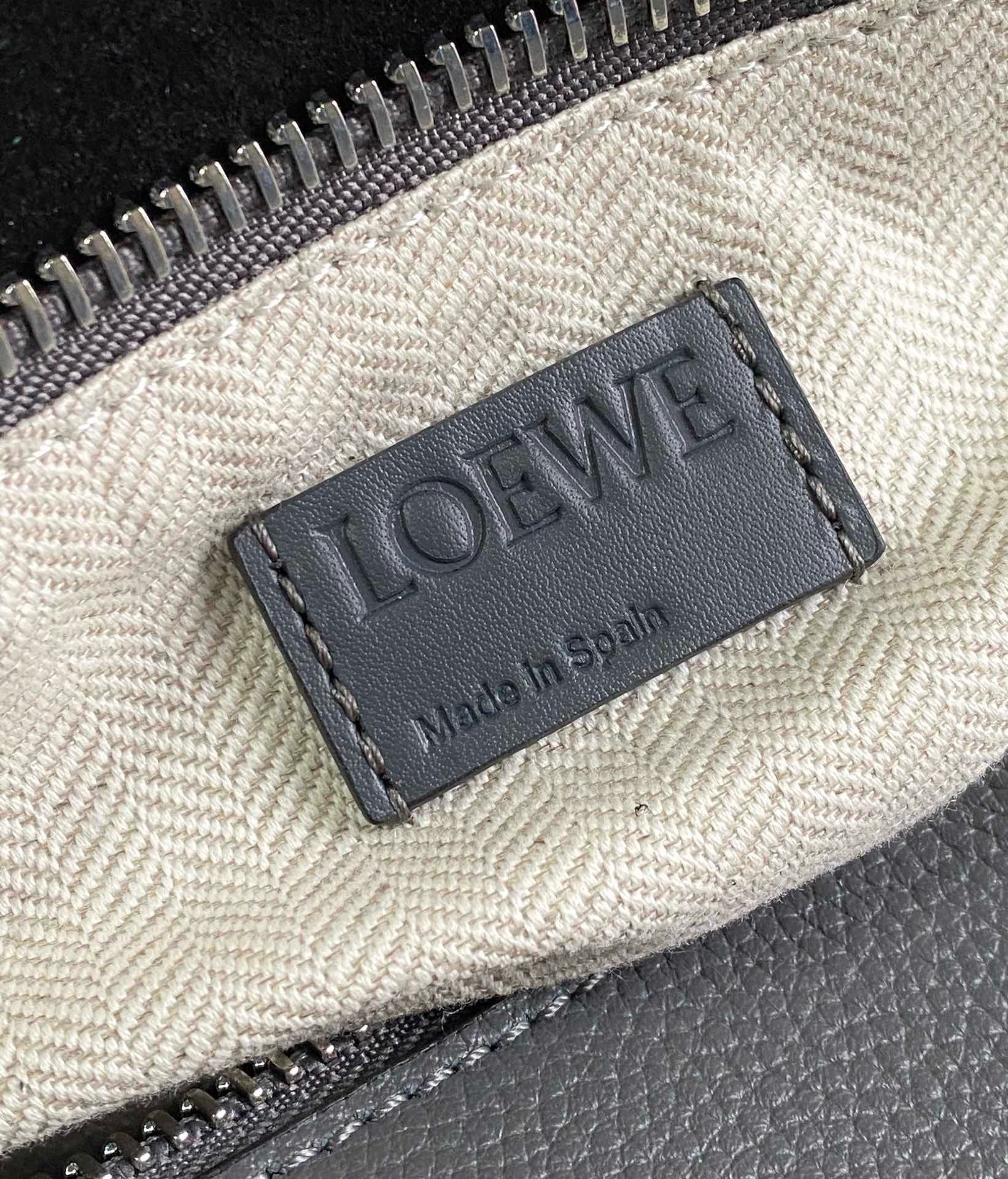 Loewe Puzzle Large Bag in Dark Grey Classic Calfskin