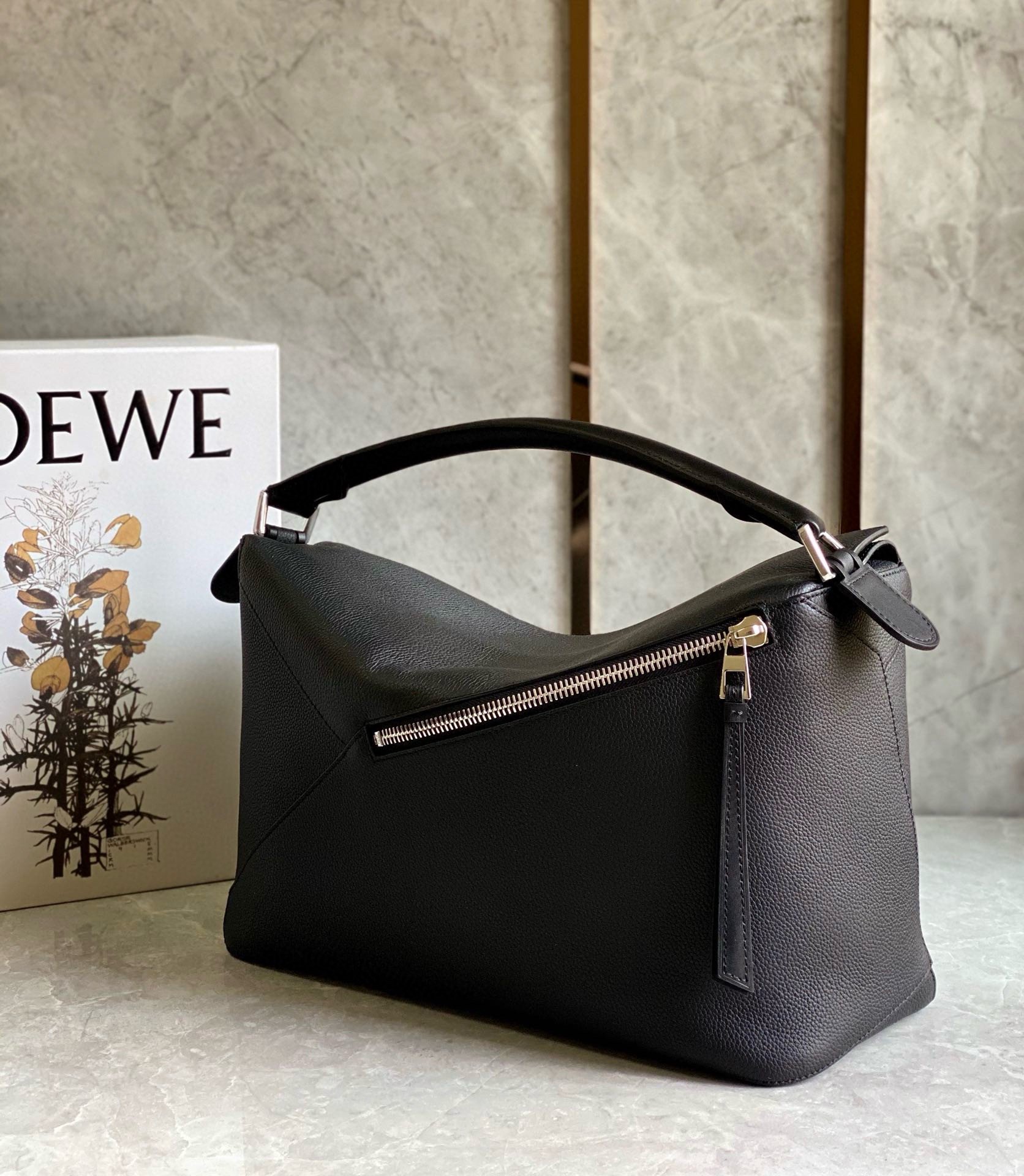 Loewe Puzzle Large Bag in Black Classic Calfskin