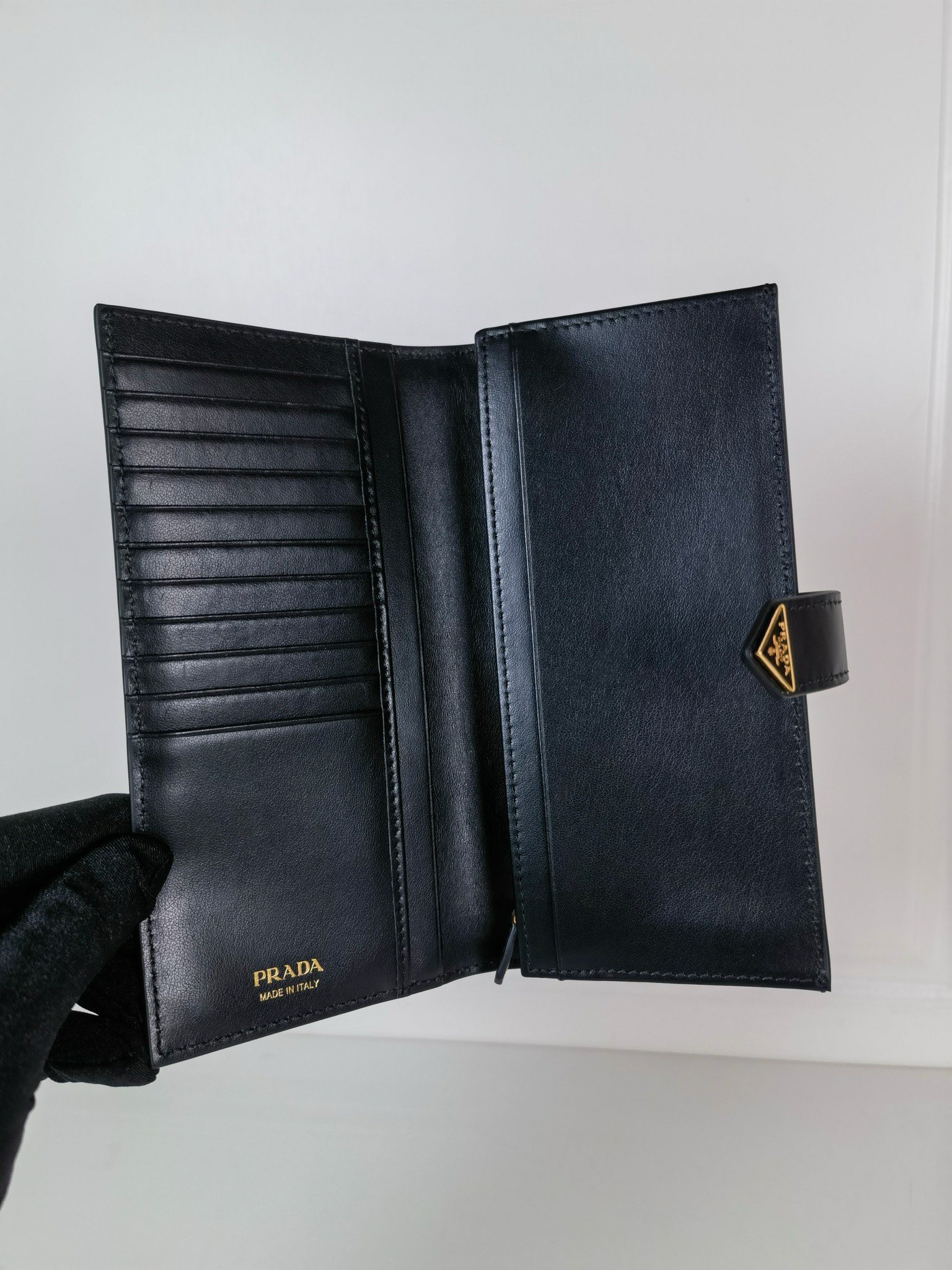 Prada Large Wallet in Black Saffiano Leather