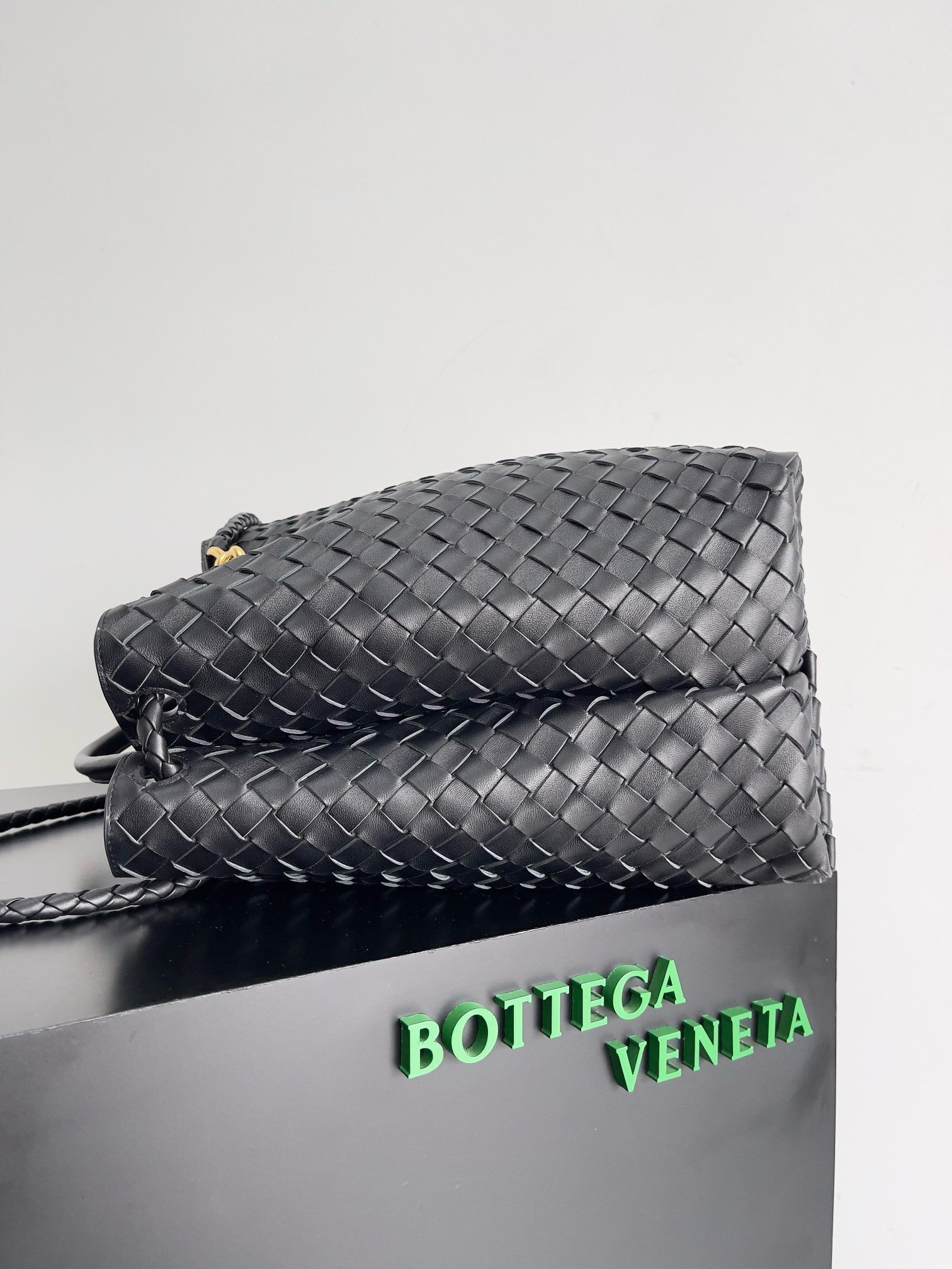 Bottega Veneta Large Andiamo bag In Black Intrecciato Lambskin