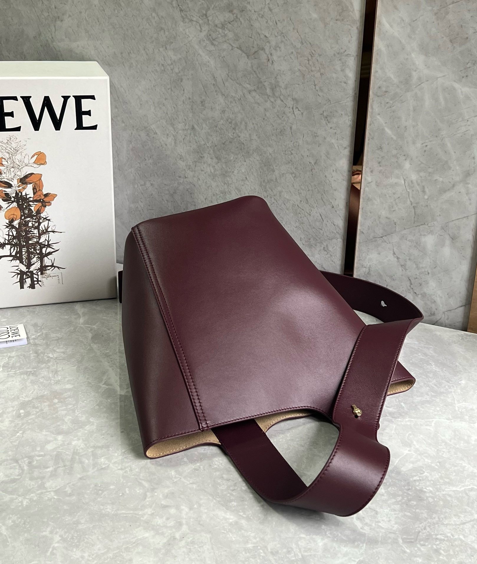 Loewe Medium Pebble Bucket Bag in Burgundy Calfskin