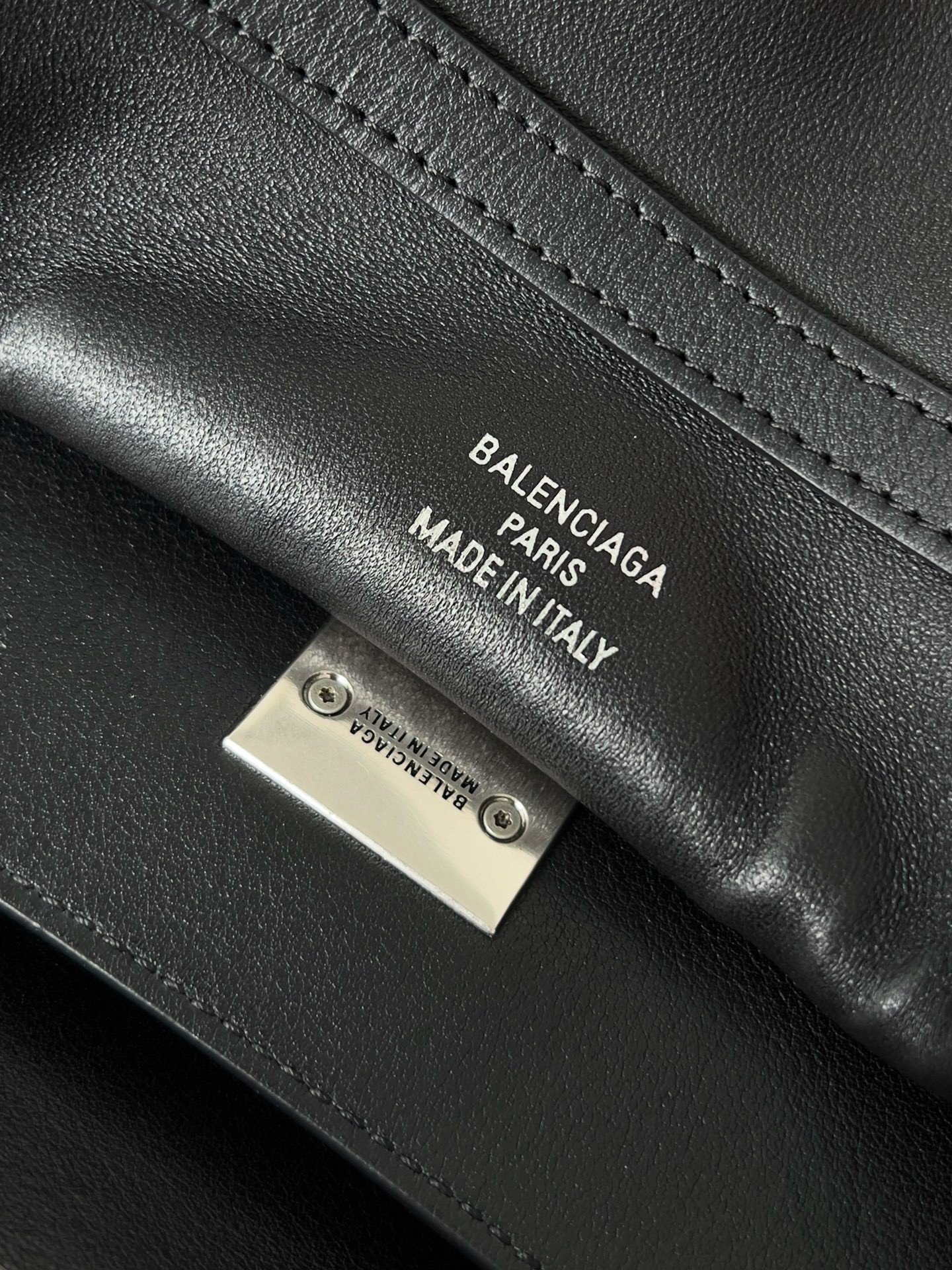 Balenciaga Rodeo Medium Bag in Noir Calfskin