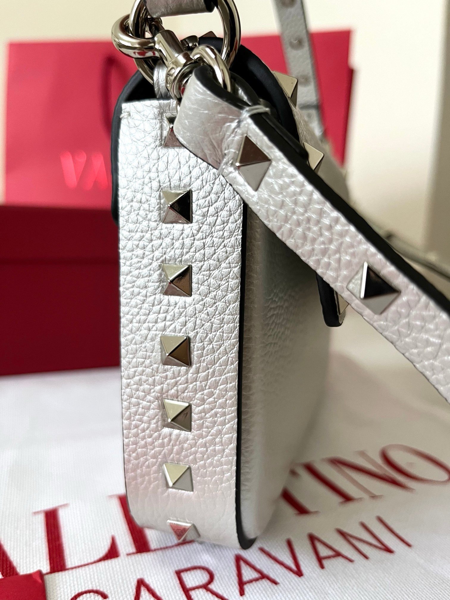 Valentino Rockstud Pouch Bag in White Grained Leather