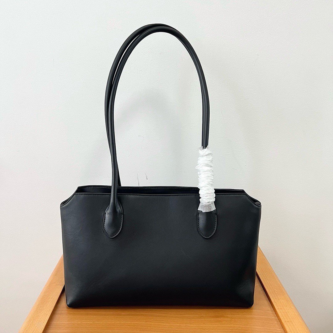 The Row Terrasse Shoulder Bag in Black Calfskin