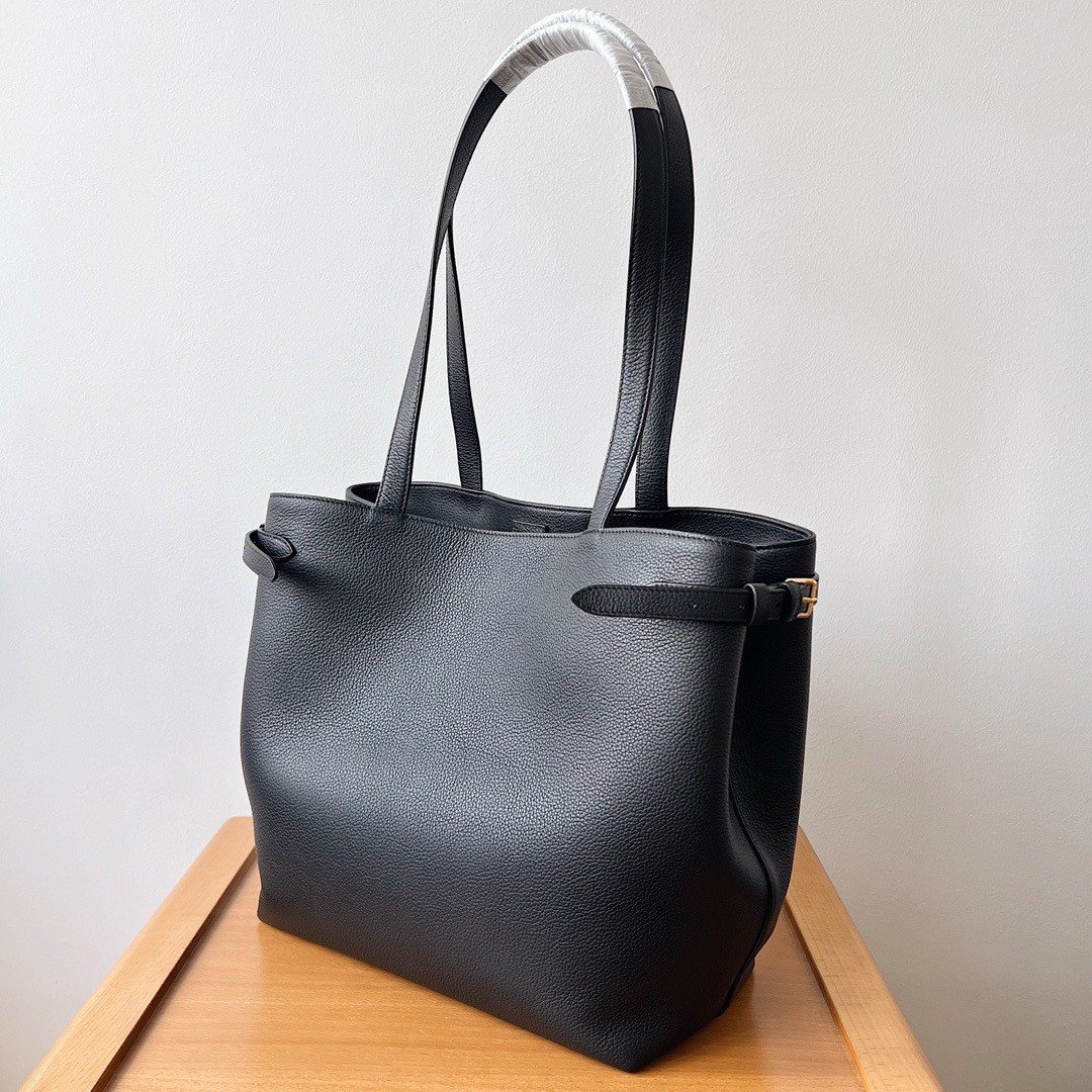 Celine Medium Cabas Anais Cuir Triomphe Bag in Black Leather