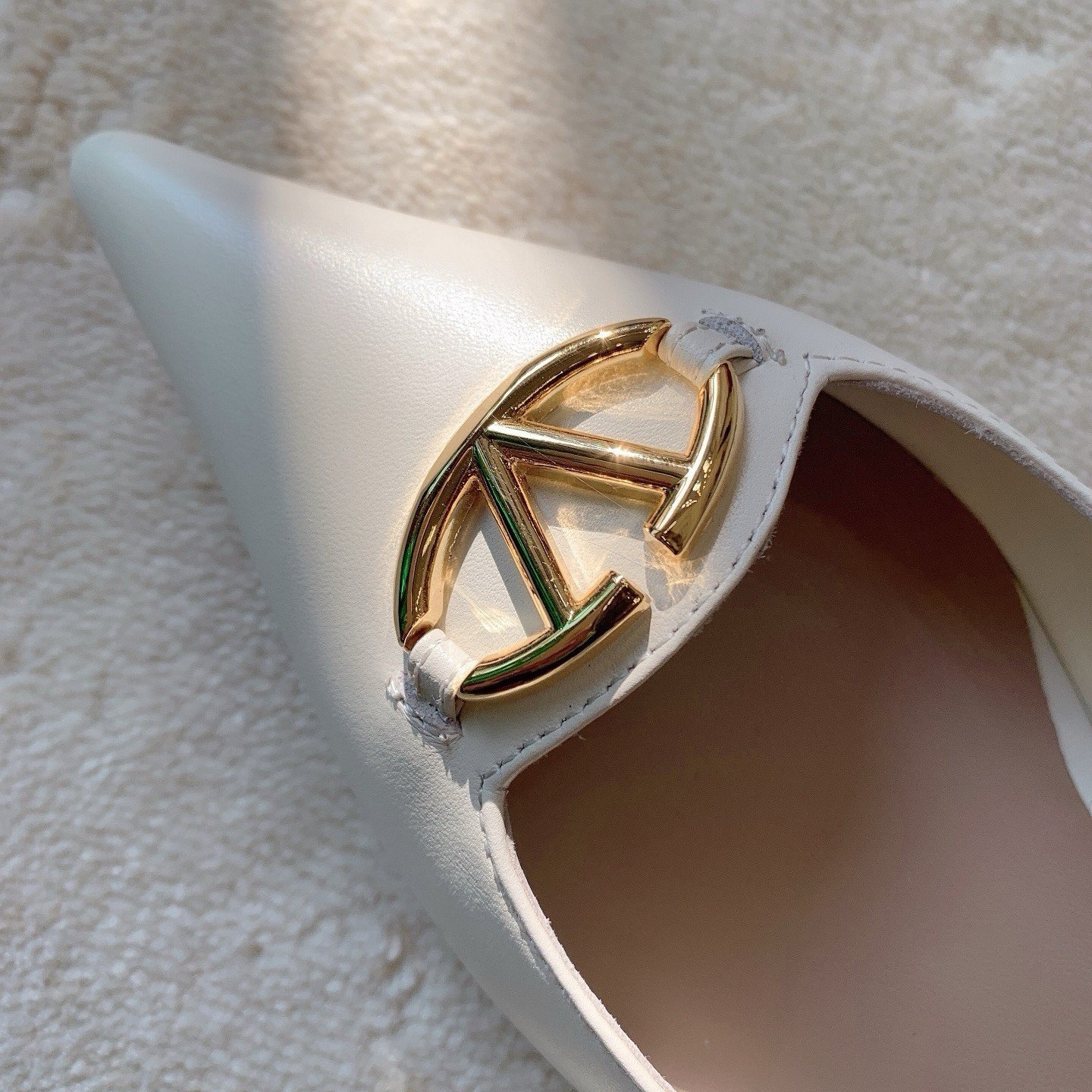 Valentino Bold Edition VLogo Slingback Ballerinas in White Leather