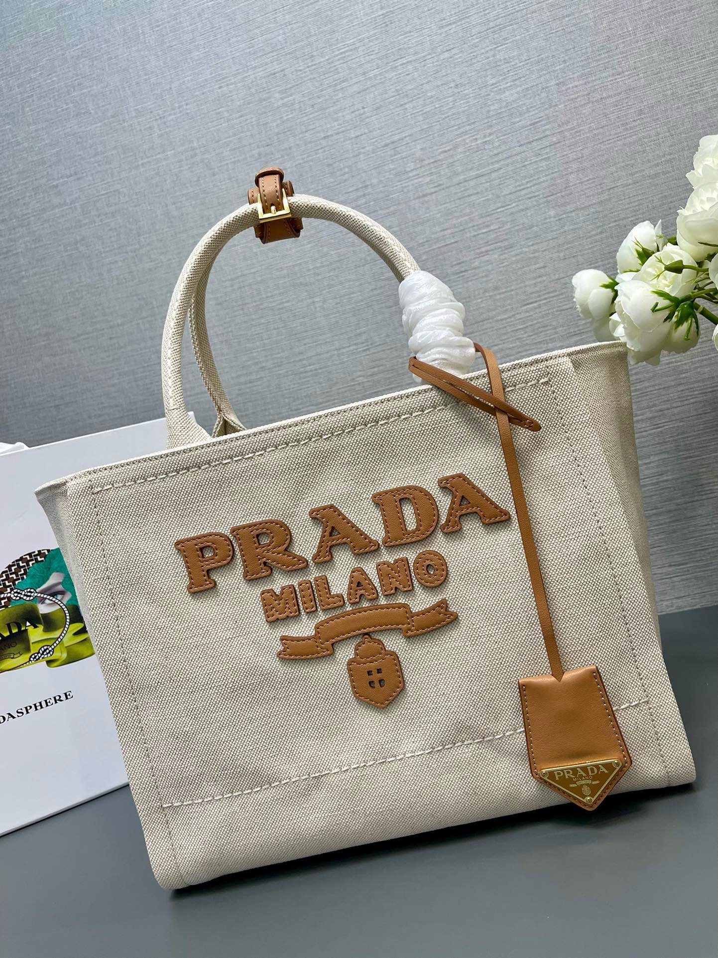 Prada Medium Blend Tote Bag in Linen